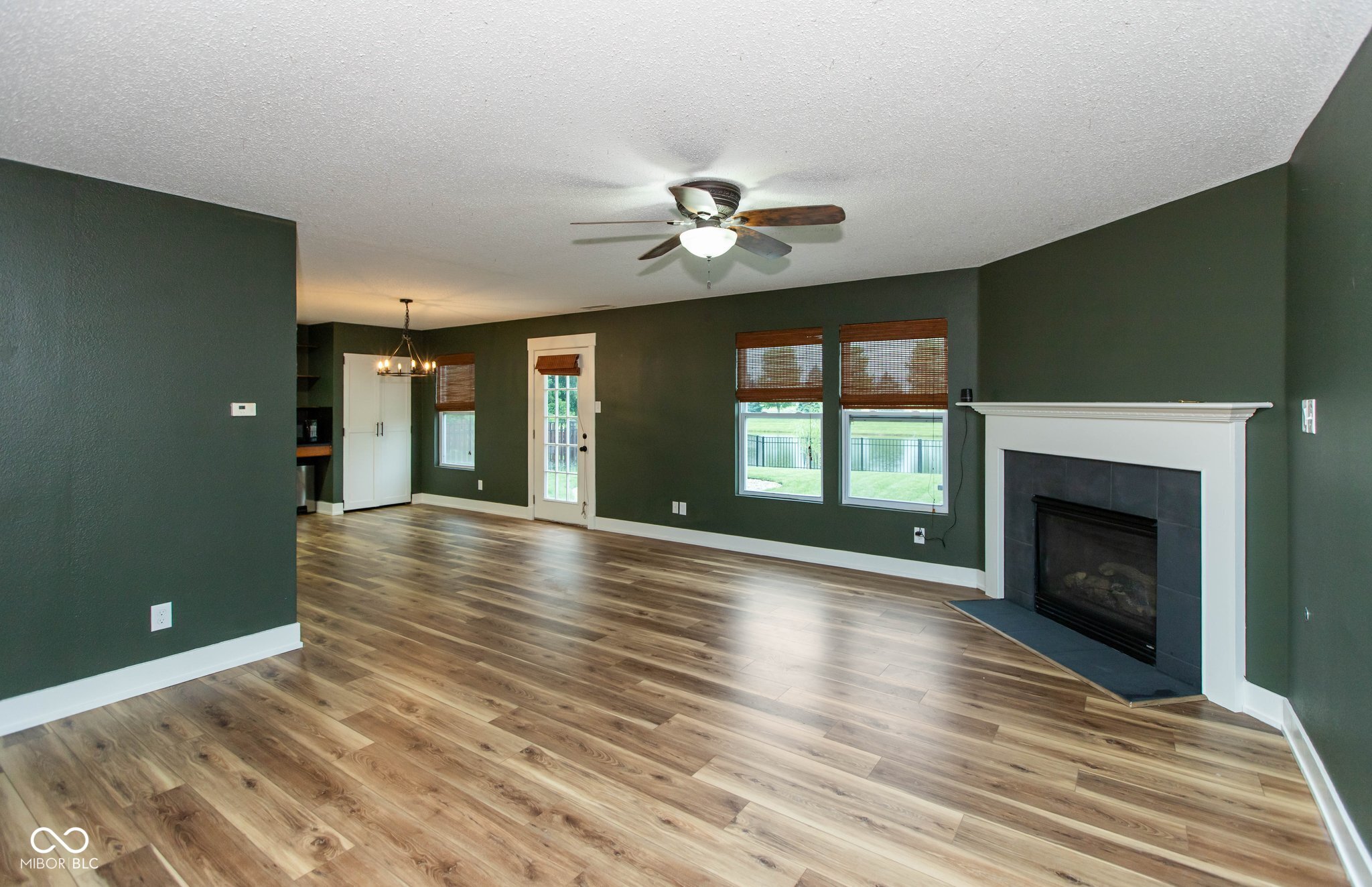 9698 W Lantern Lane