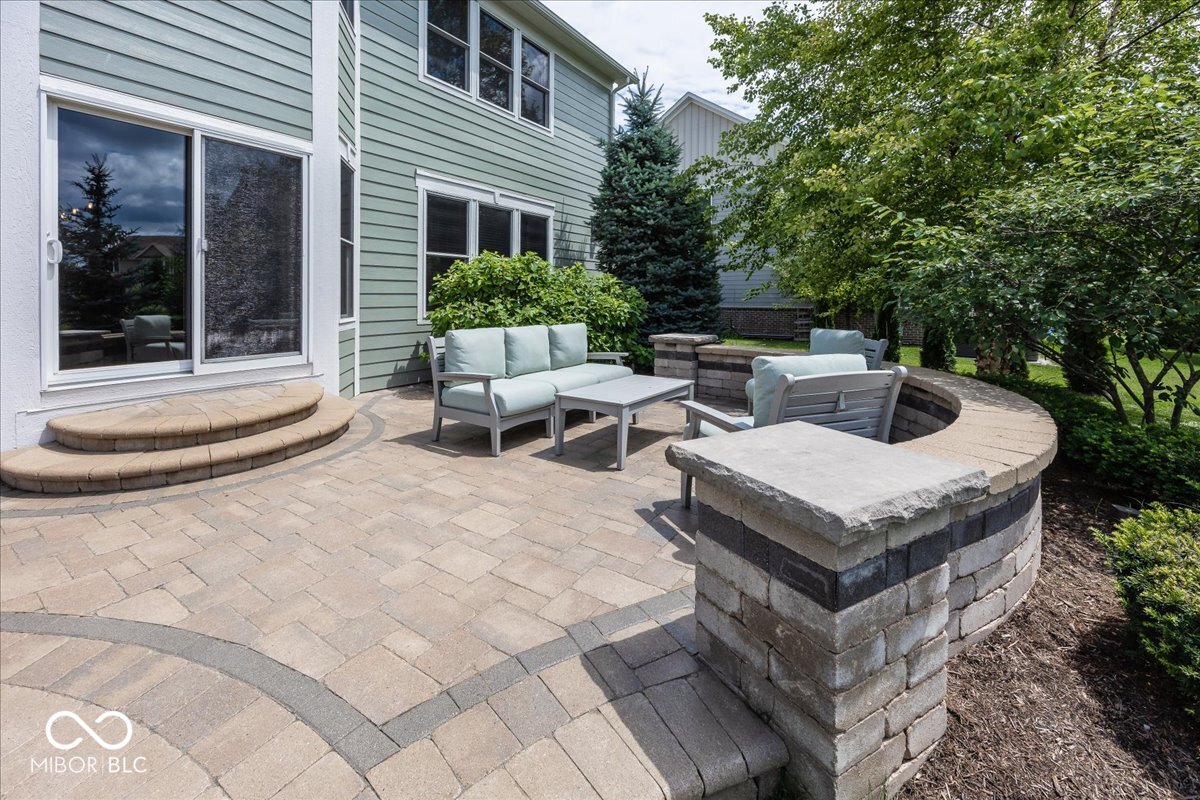 9976 Win Star Way
