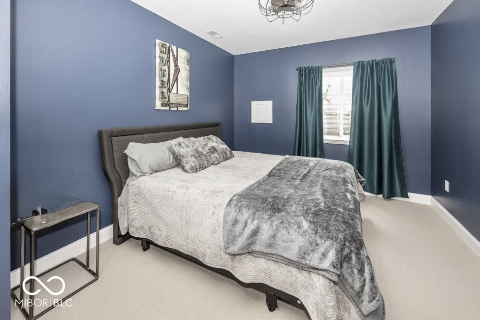 9976 Win Star Way