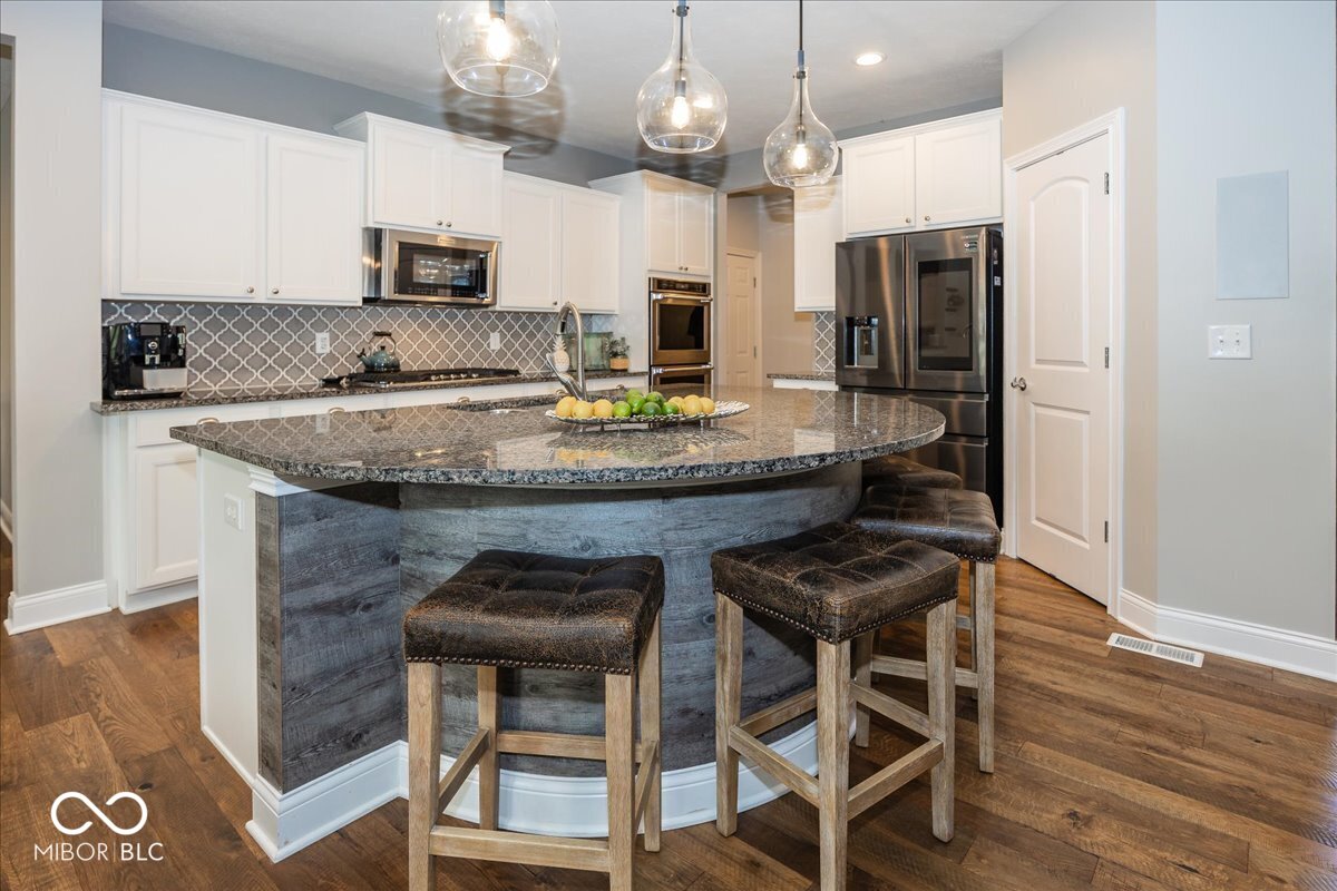 9976 Win Star Way