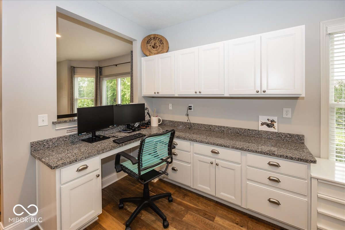 9976 Win Star Way