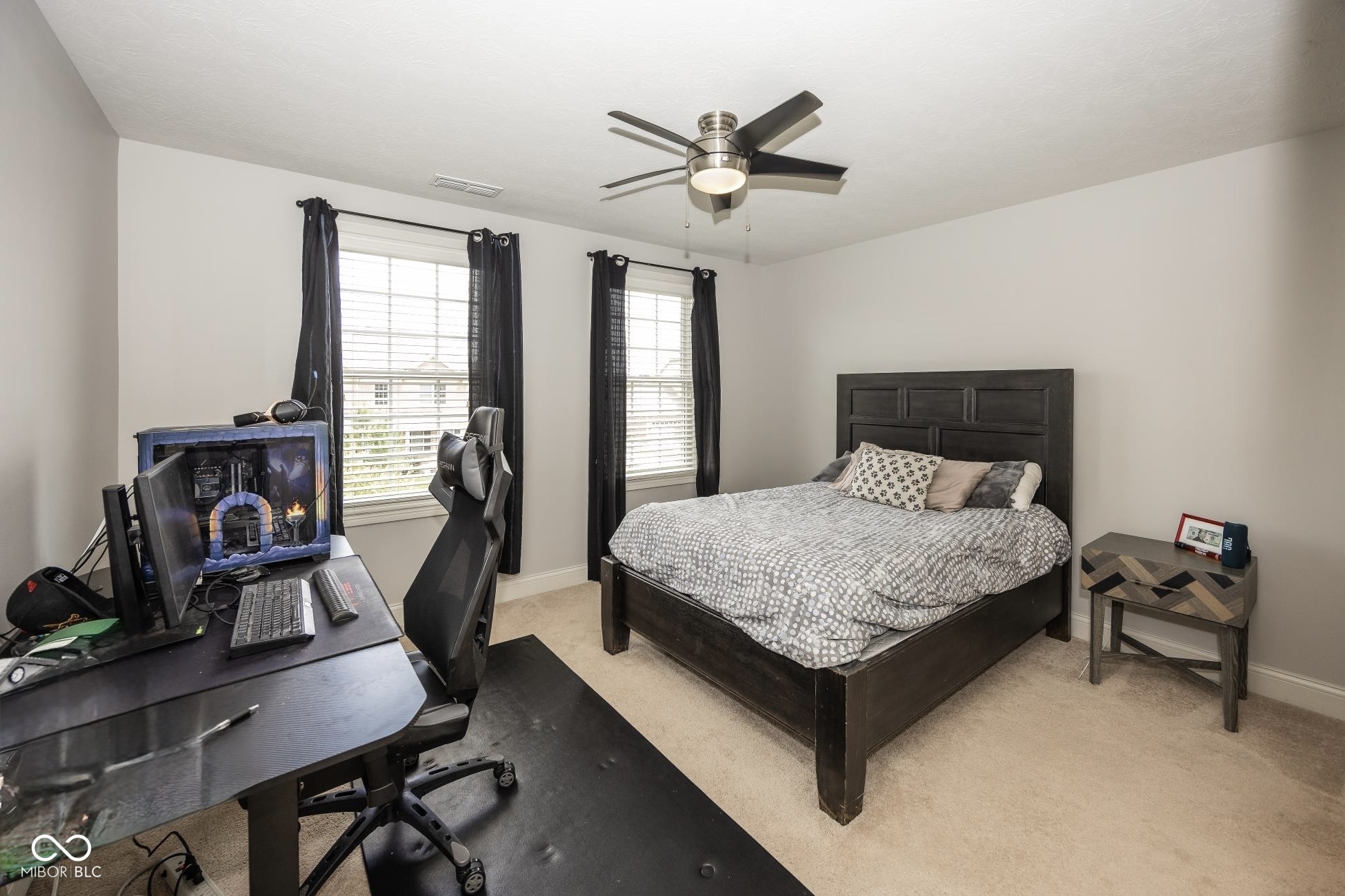 9976 Win Star Way