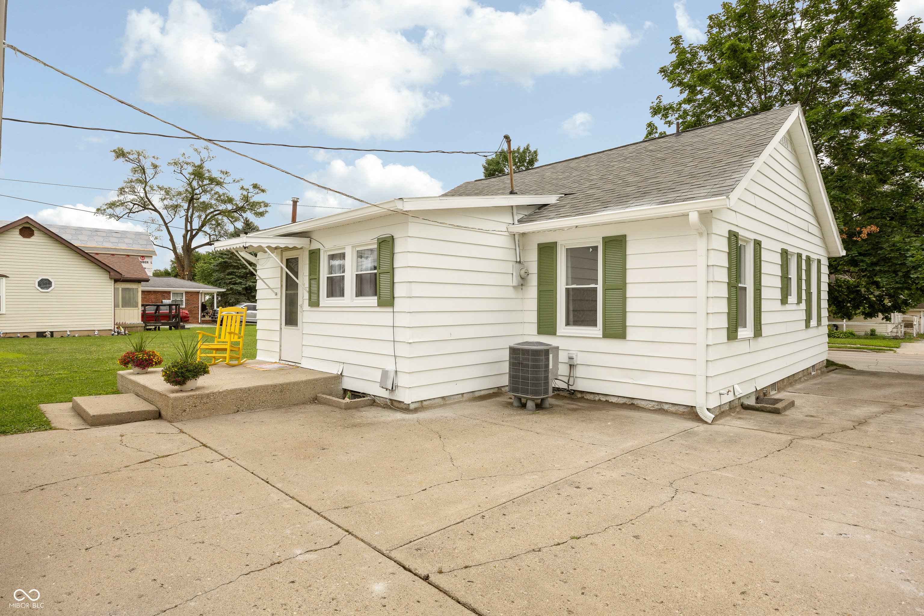 325 E Michigan Street