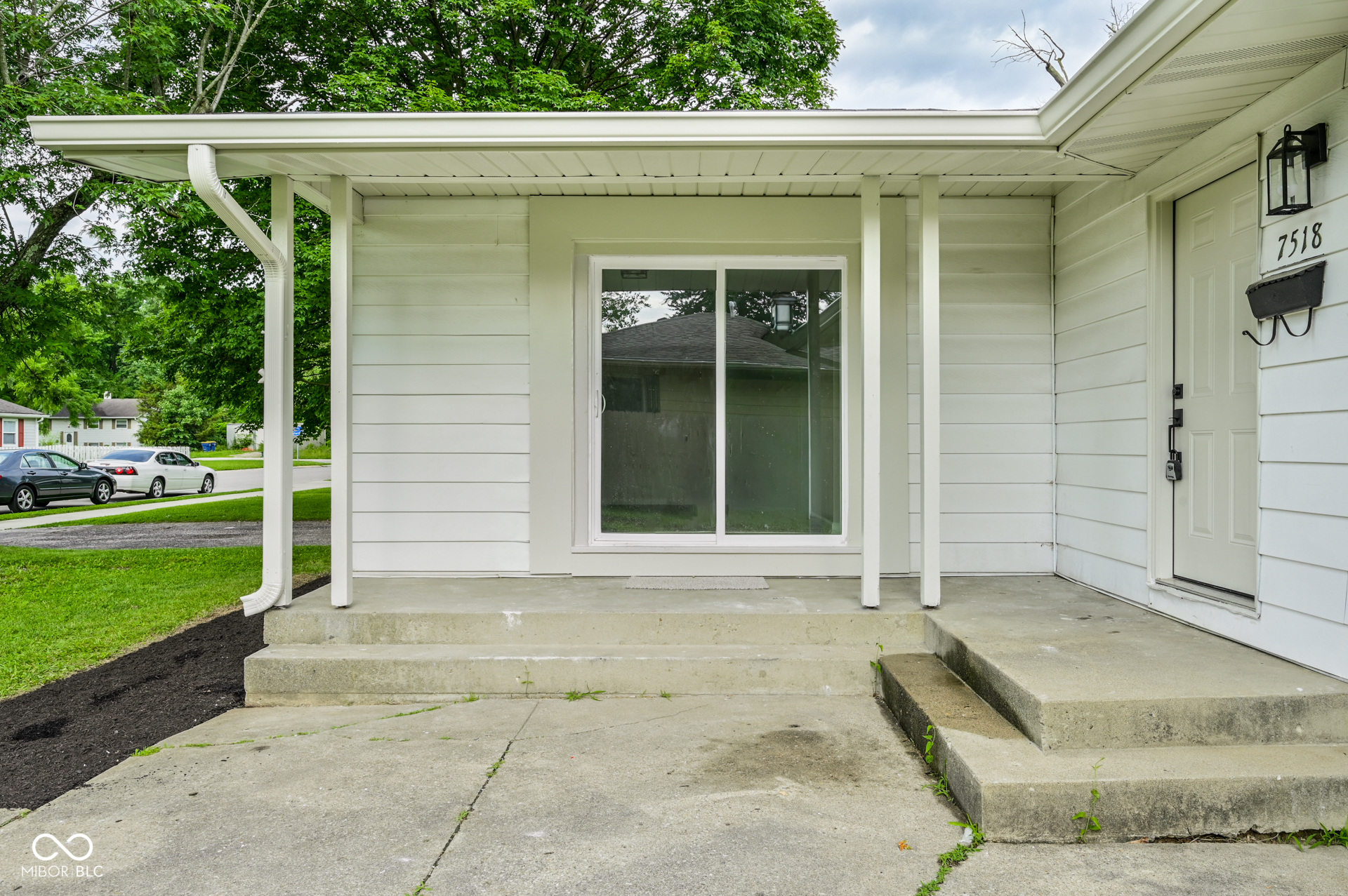 7518 E 48th Street