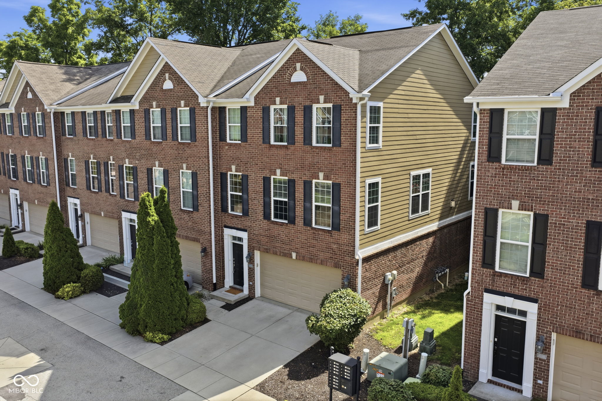 1010 Bard Lane