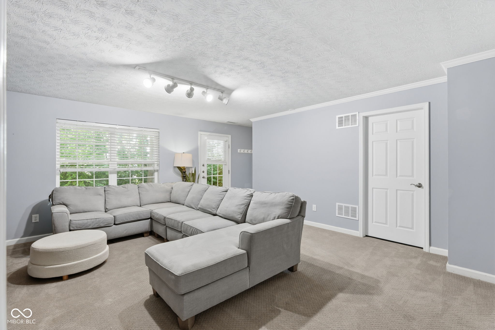 1010 Bard Lane