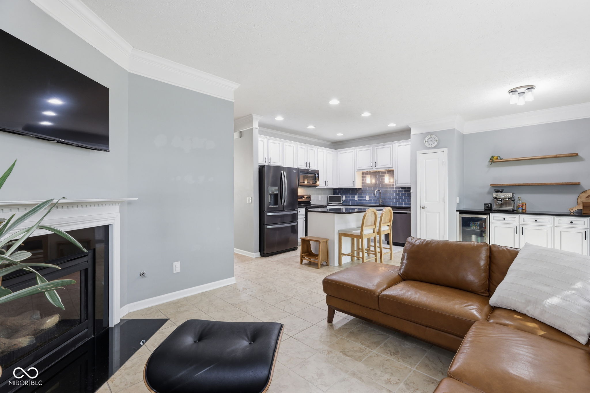 1010 Bard Lane