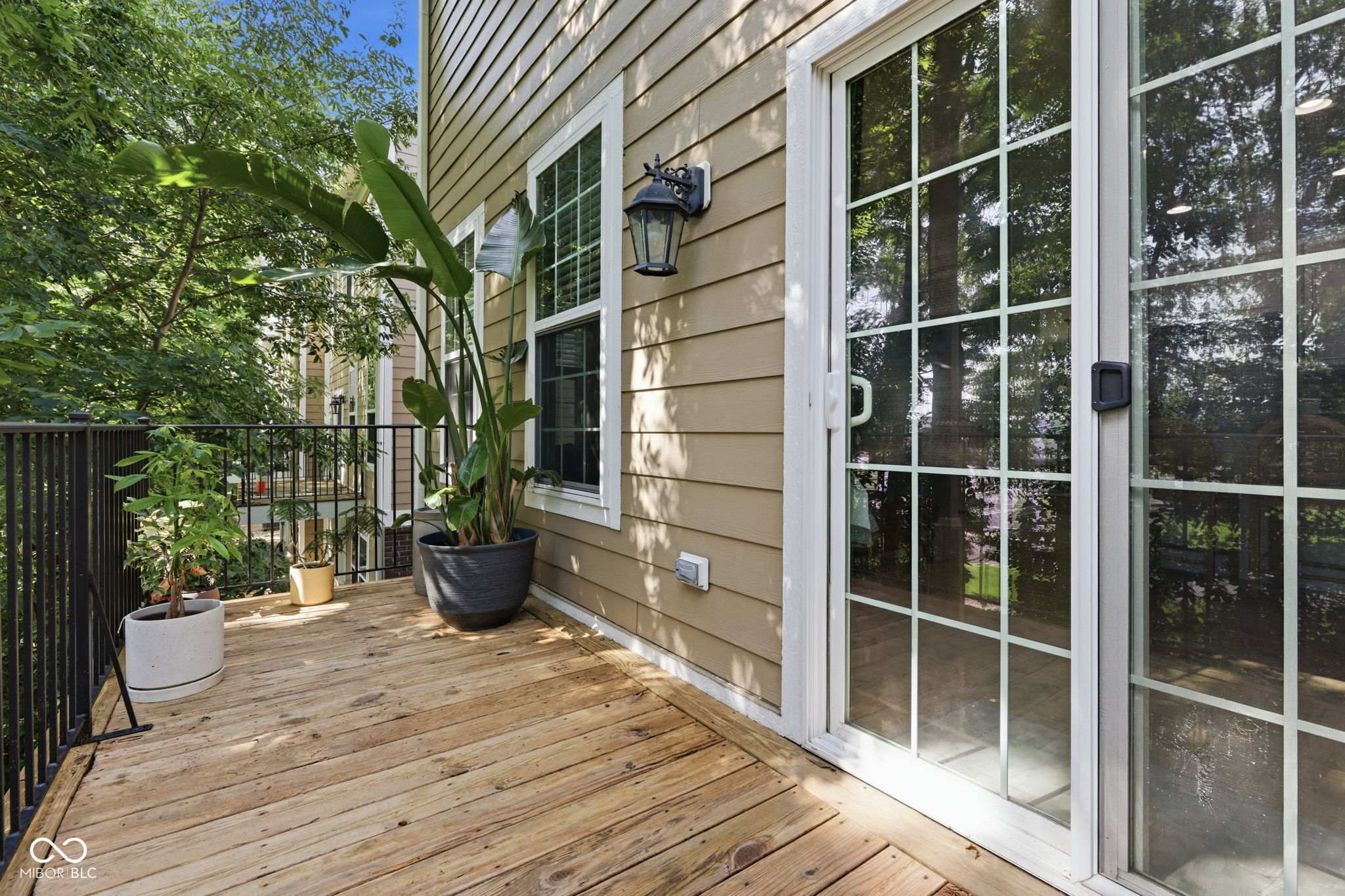 1010 Bard Lane