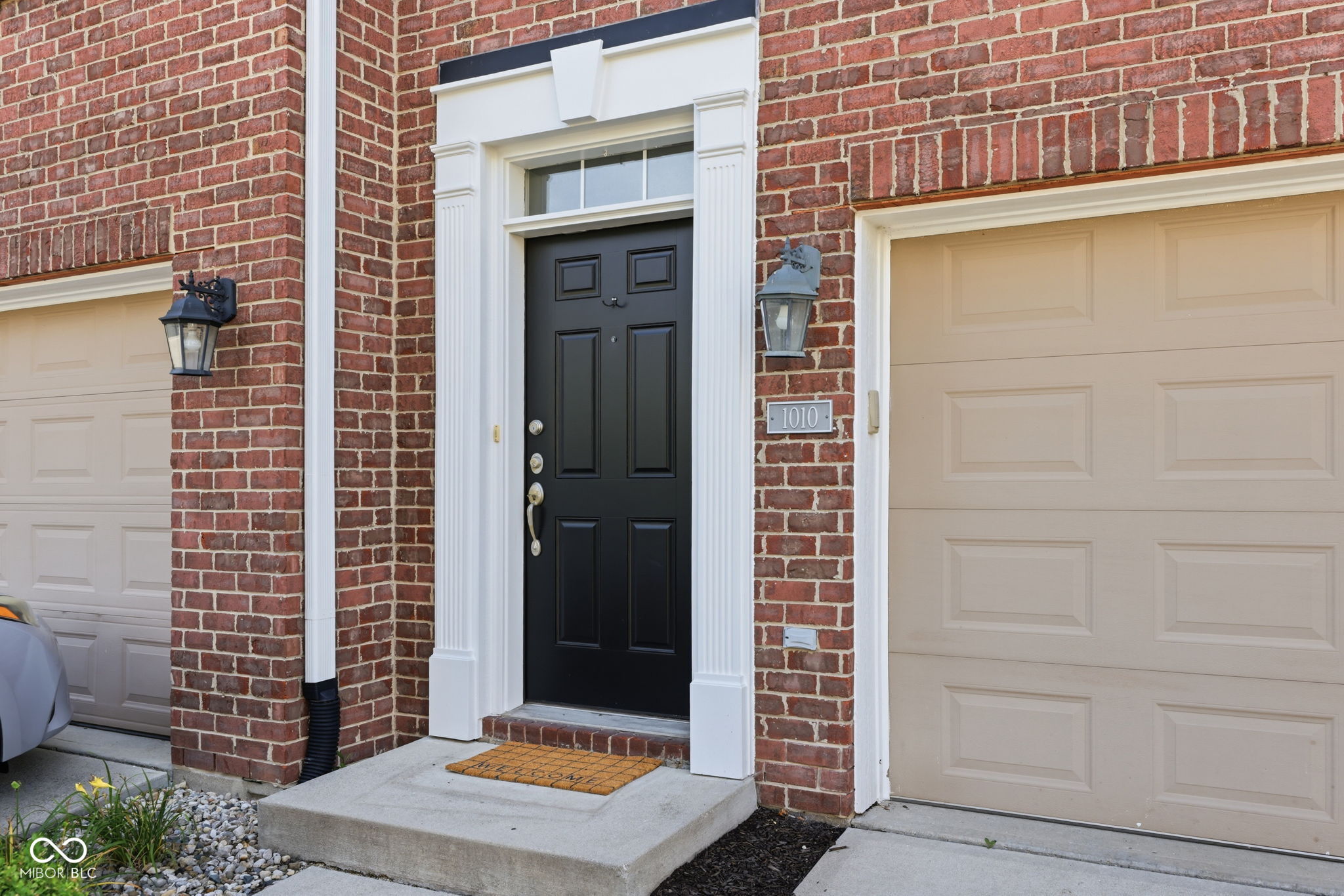 1010 Bard Lane