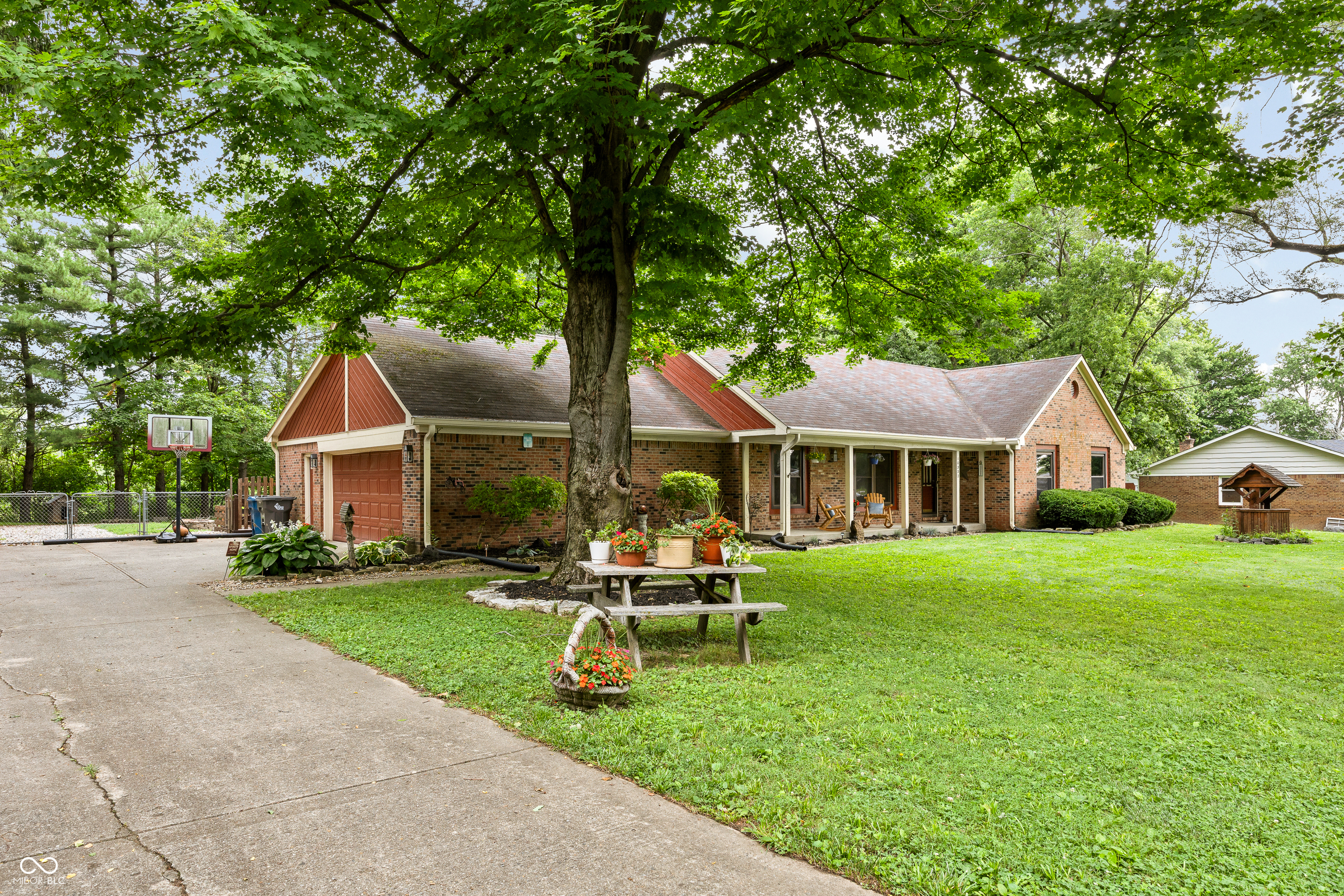 10332 Vandergriff Road