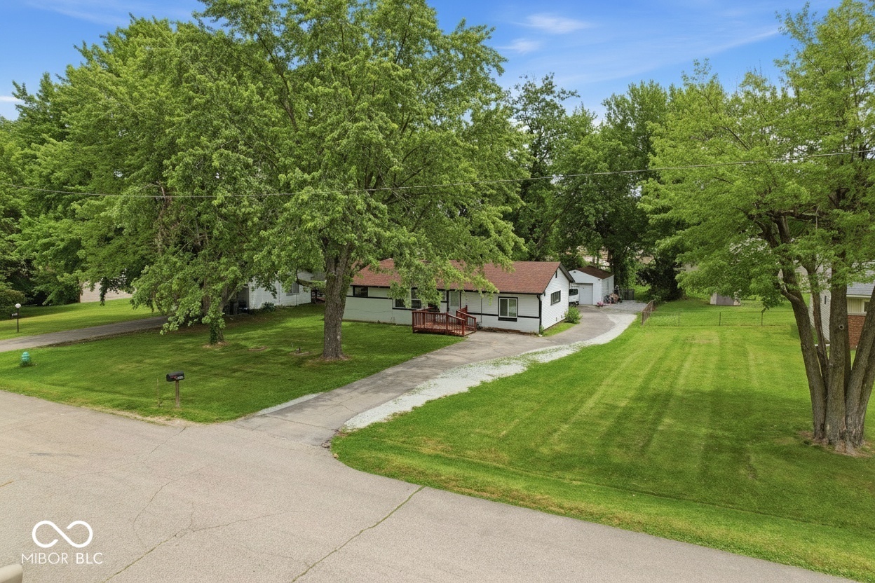 2825 Kristen Drive E