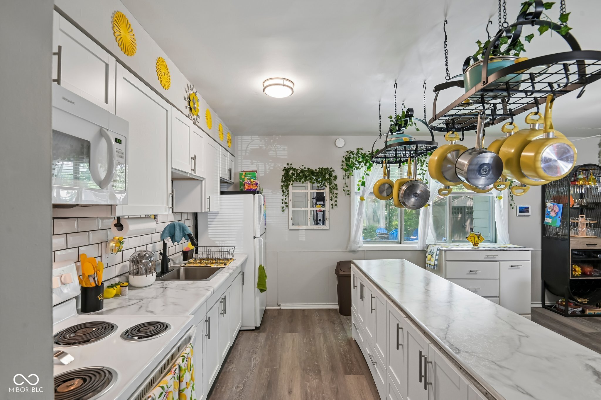 3937 Marietta Court