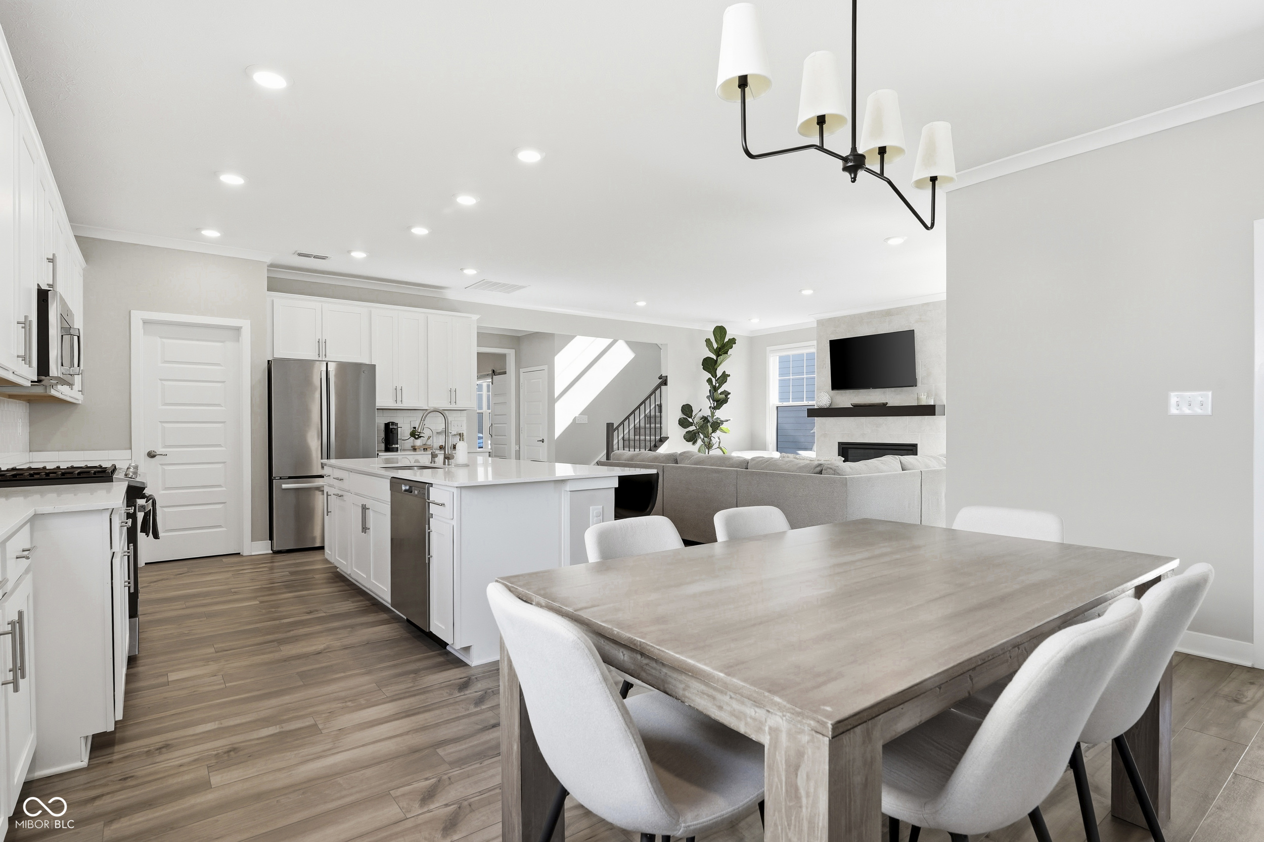 2301 W 171st Street