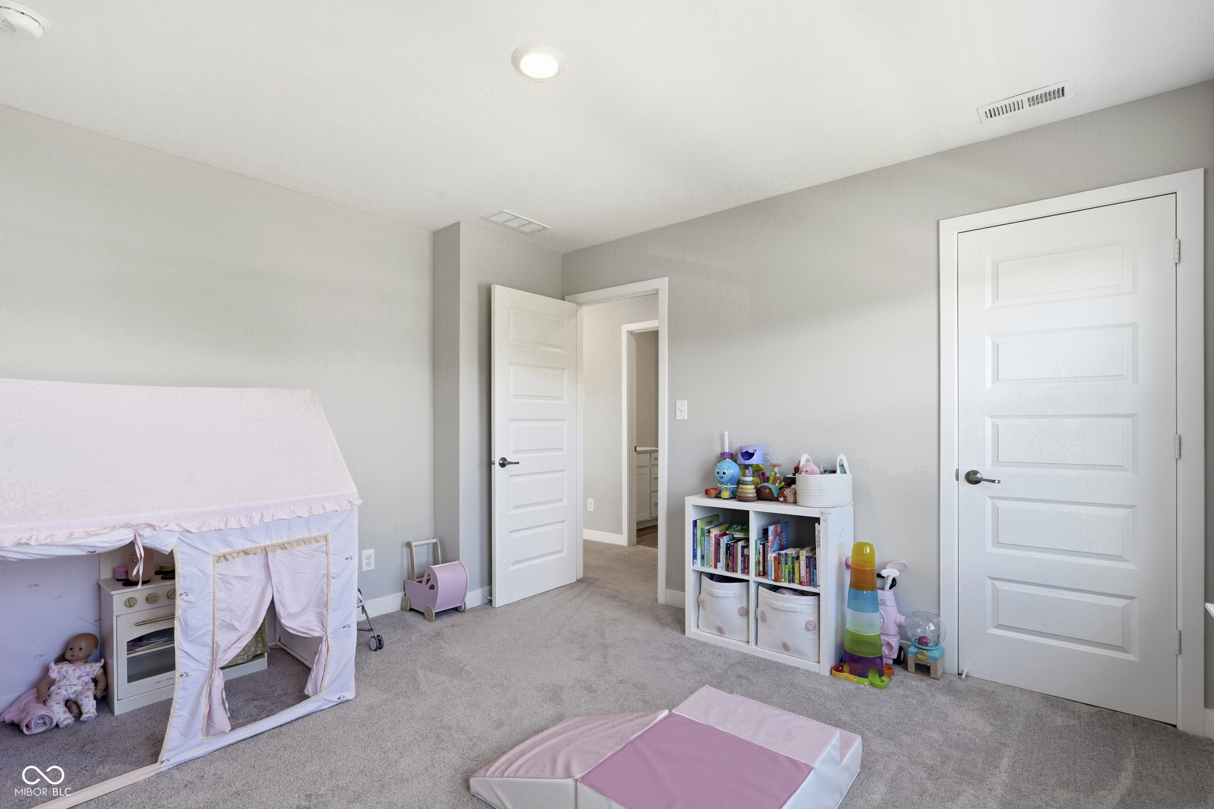2301 W 171st Street