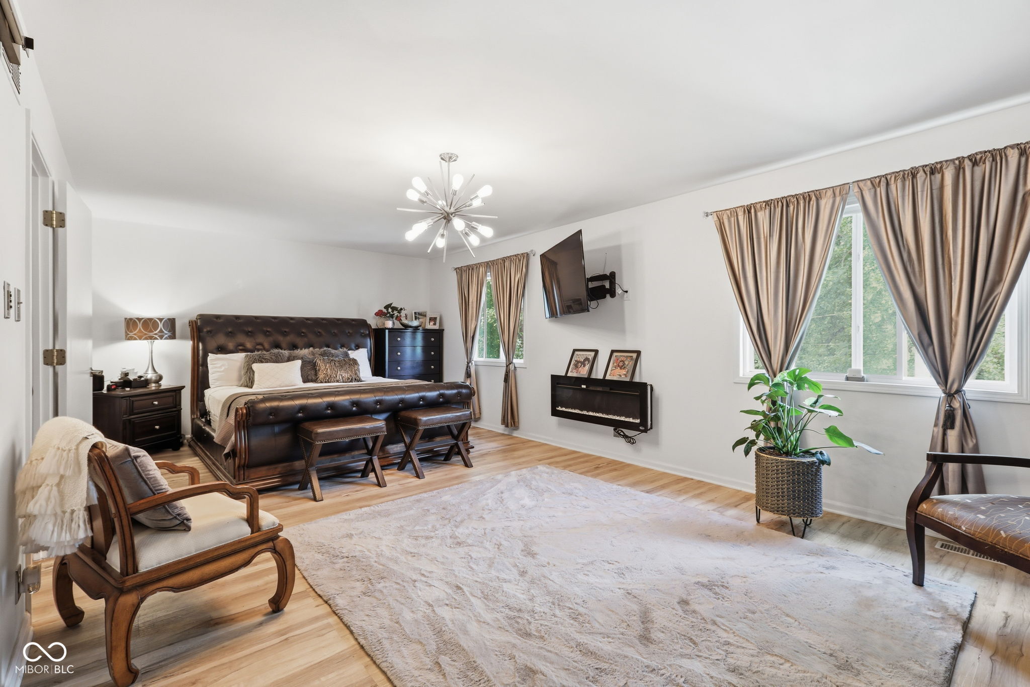 5521 Vin Rose Lane