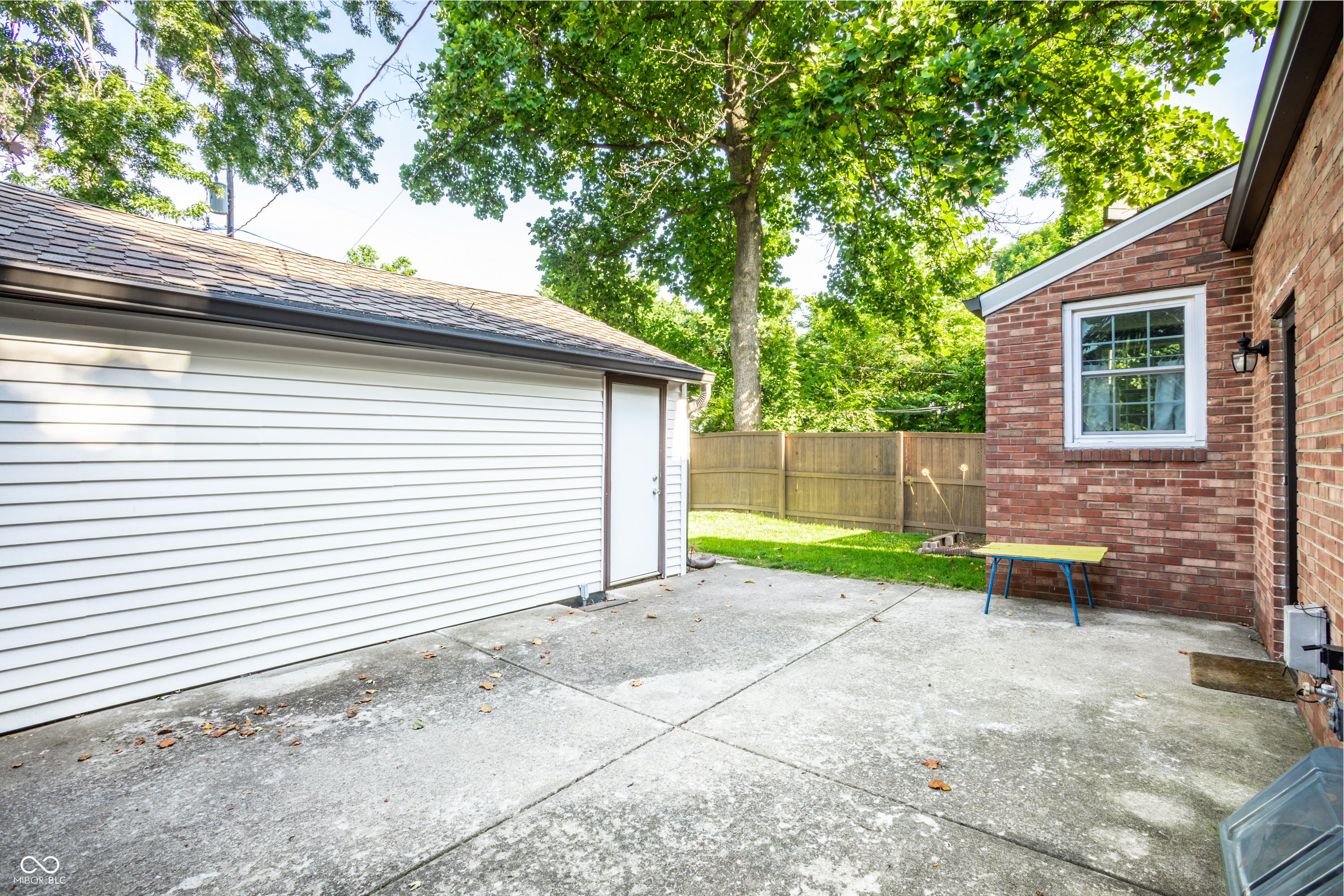 5934 Crittenden Avenue