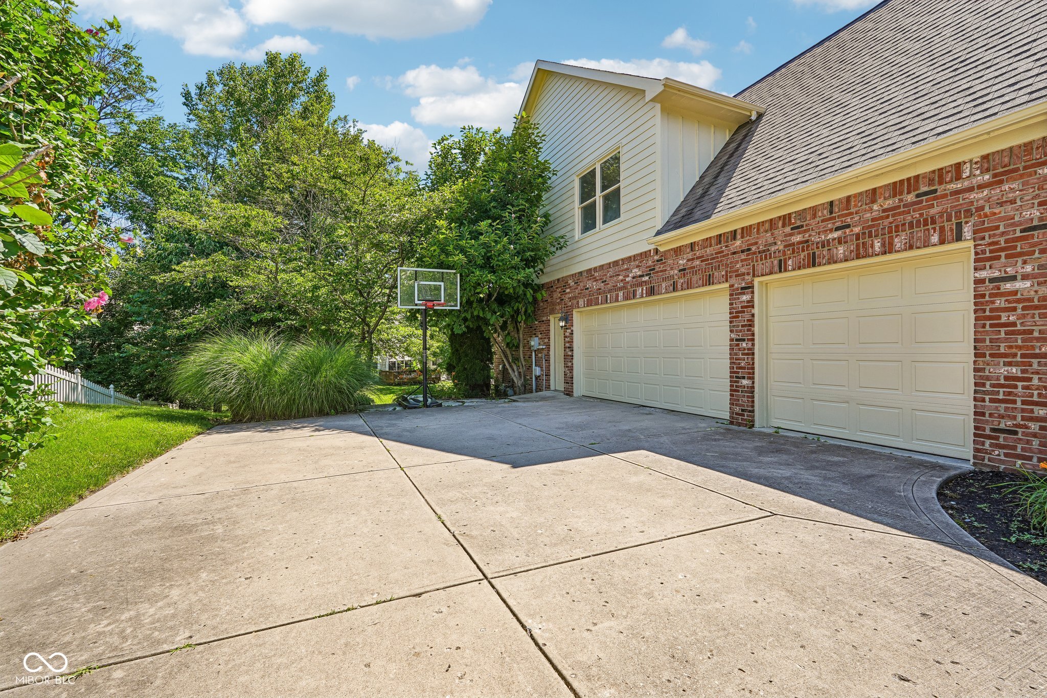 11464 Old Stone Drive