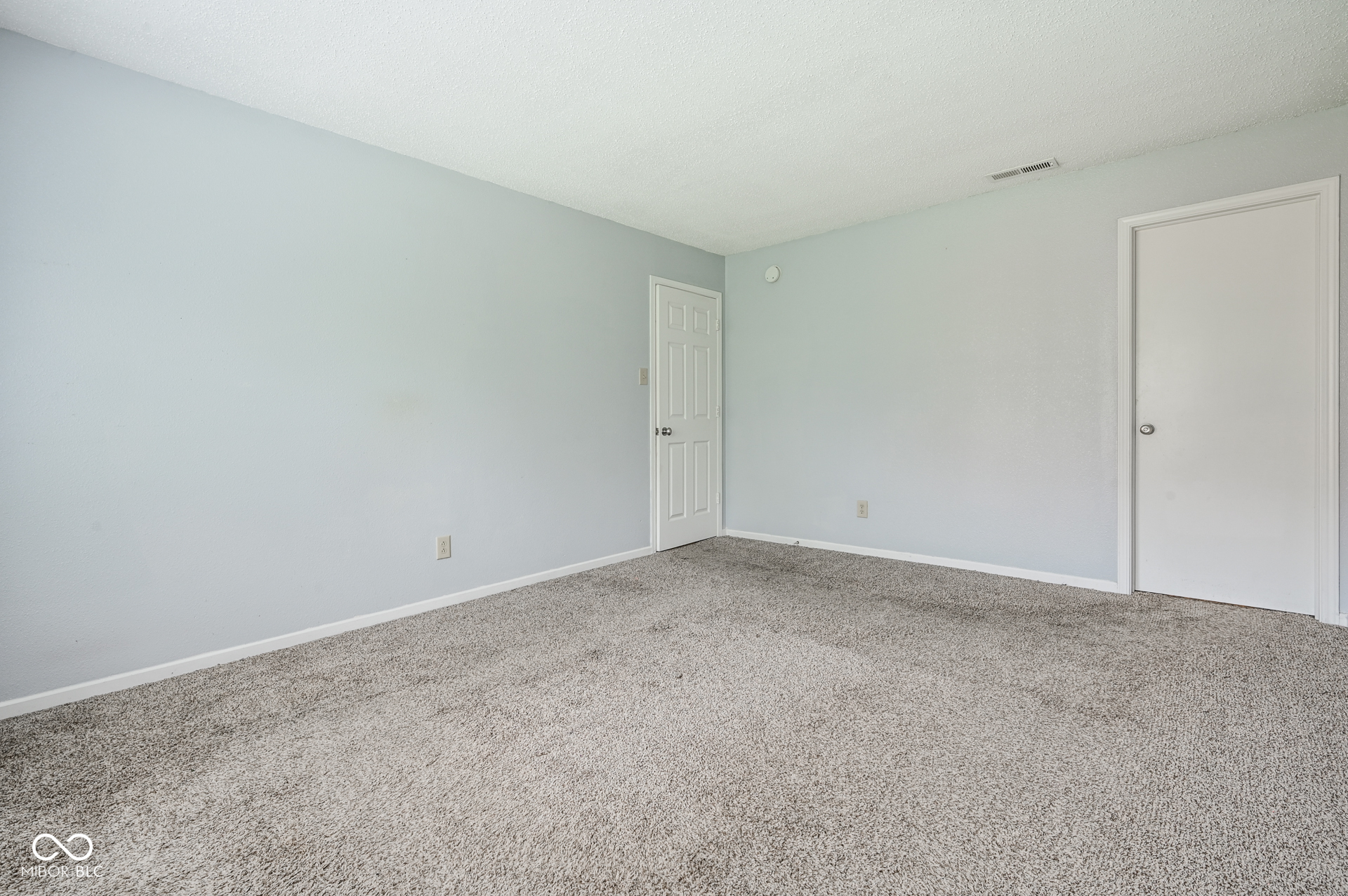 1804 Feather Reed Lane