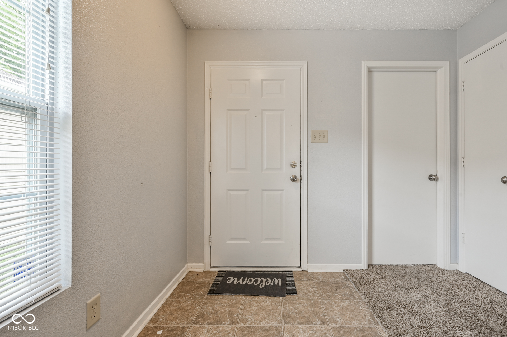 1804 Feather Reed Lane