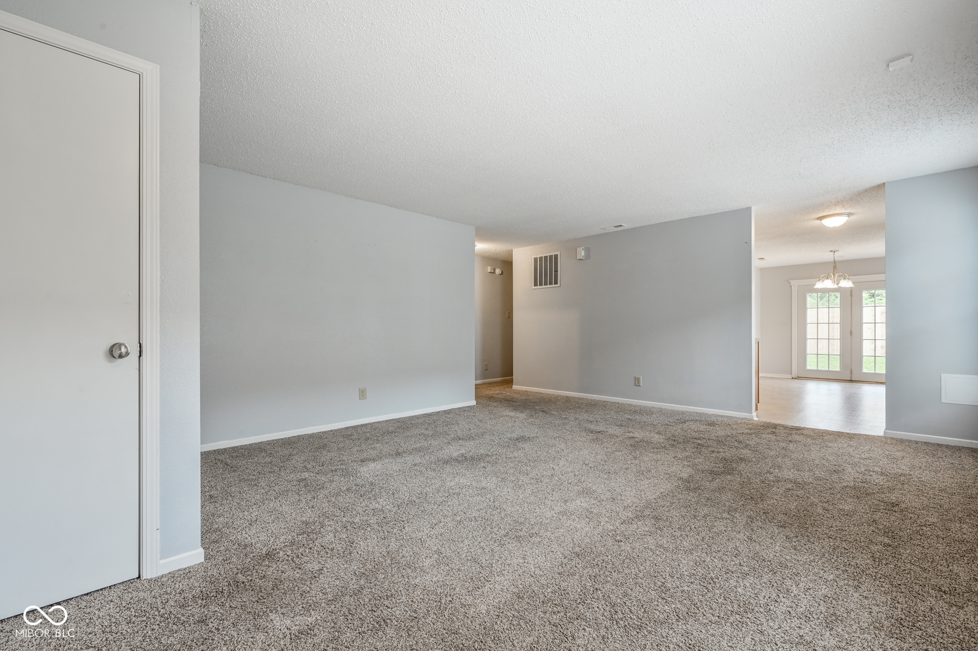1804 Feather Reed Lane