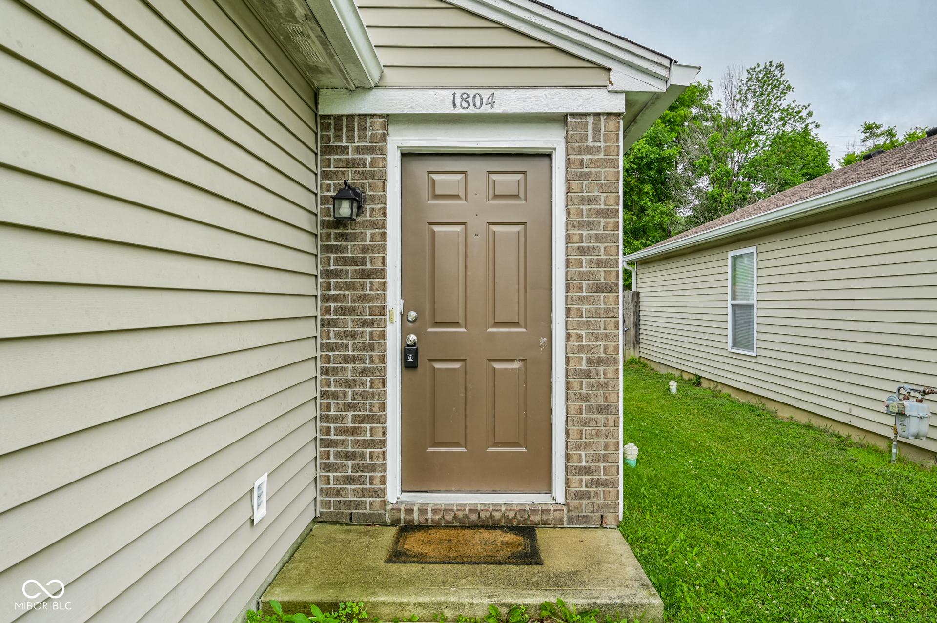 1804 Feather Reed Lane