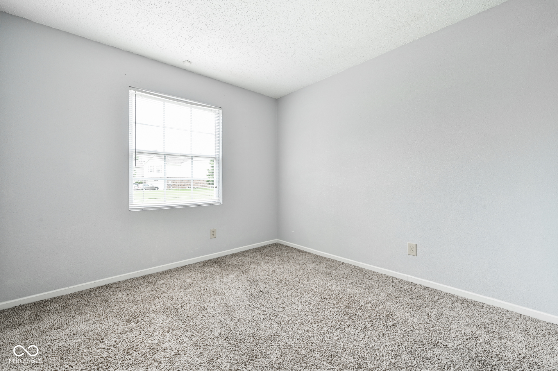 1804 Feather Reed Lane