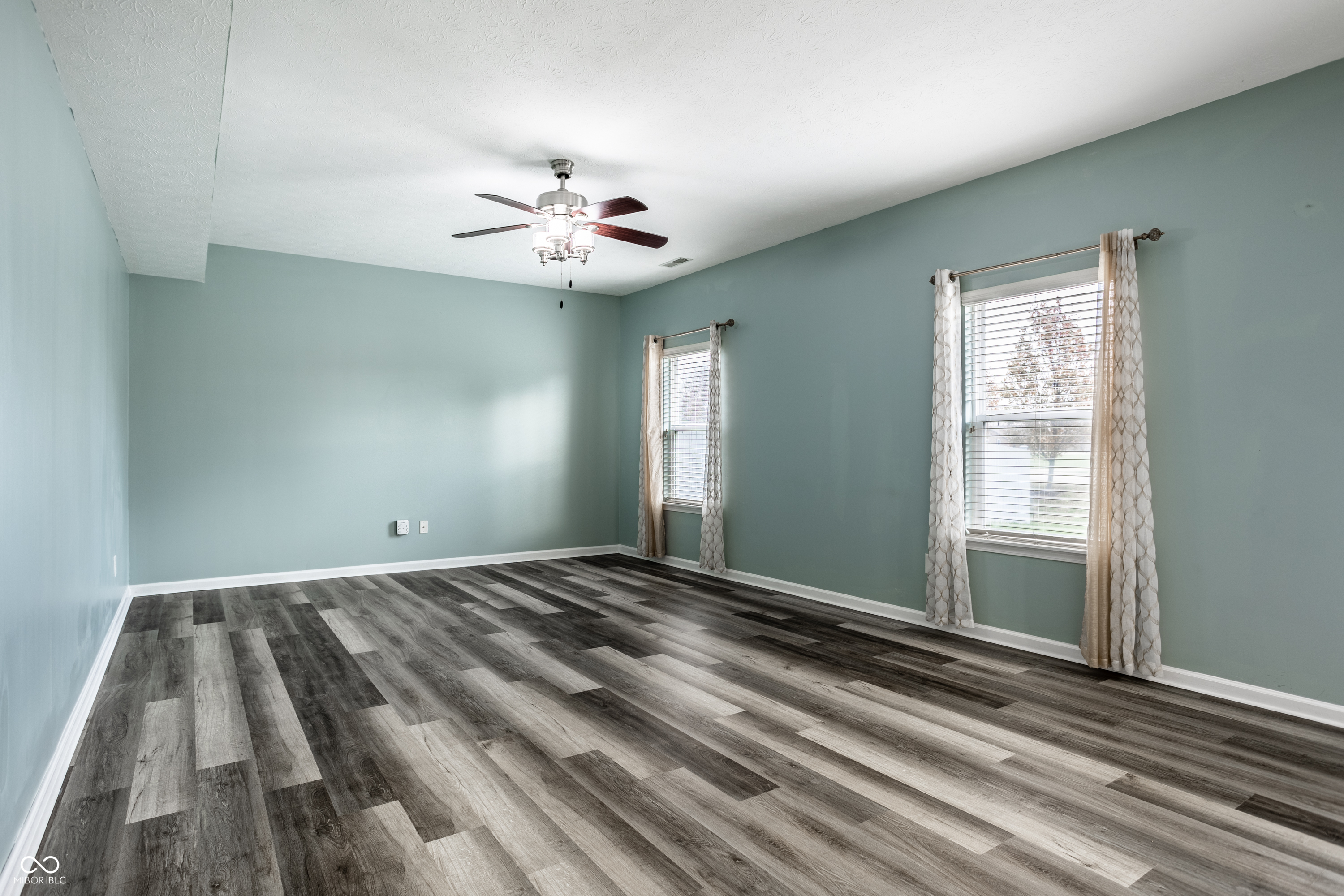 12435 Schoolhouse Road