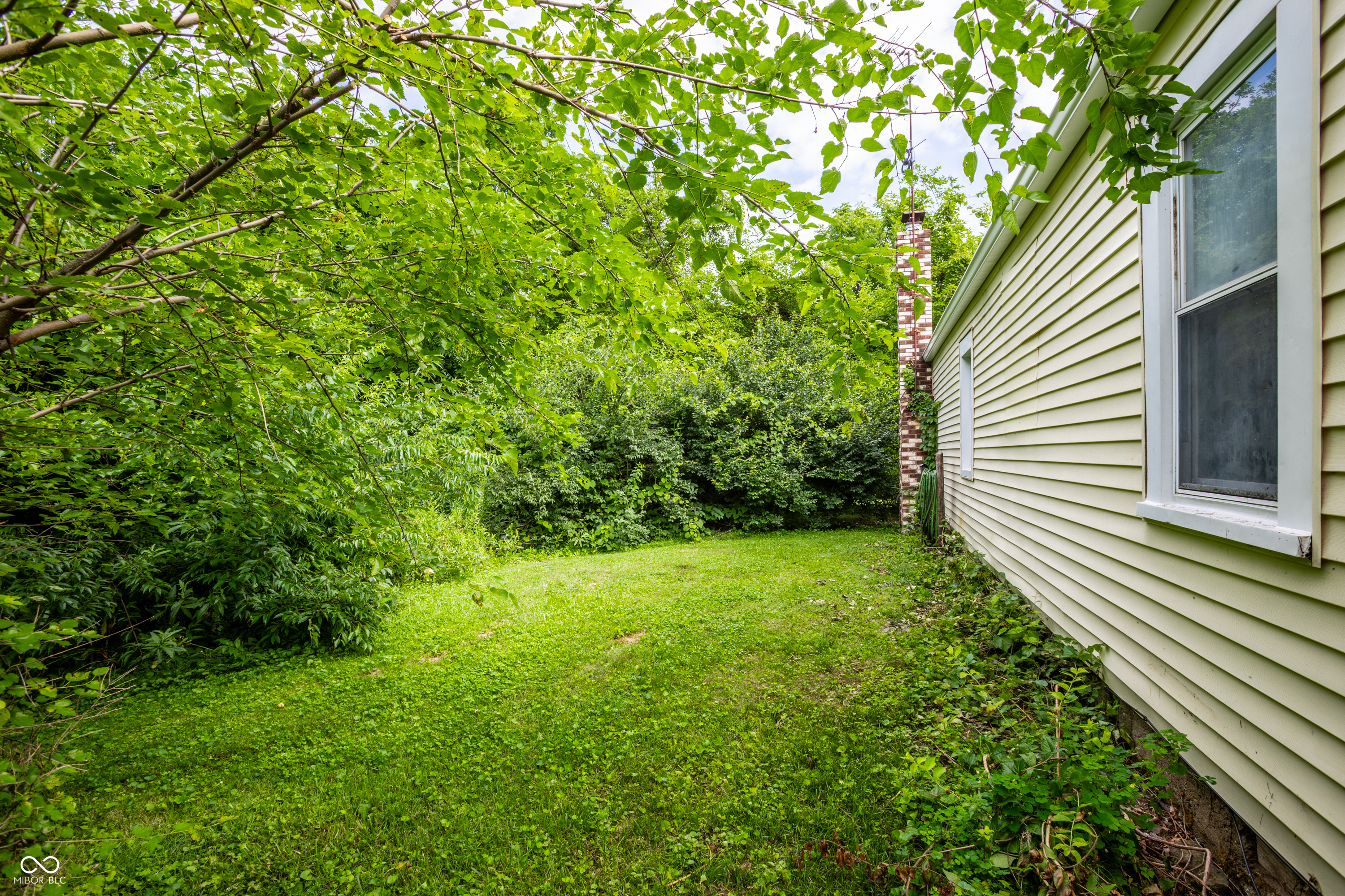 1721 E County Road 400 S
