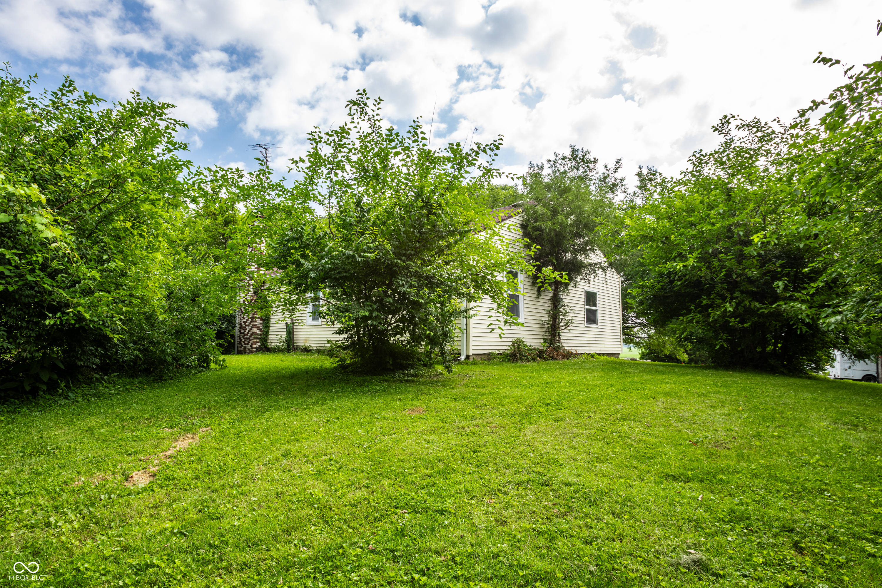 1721 E County Road 400 S