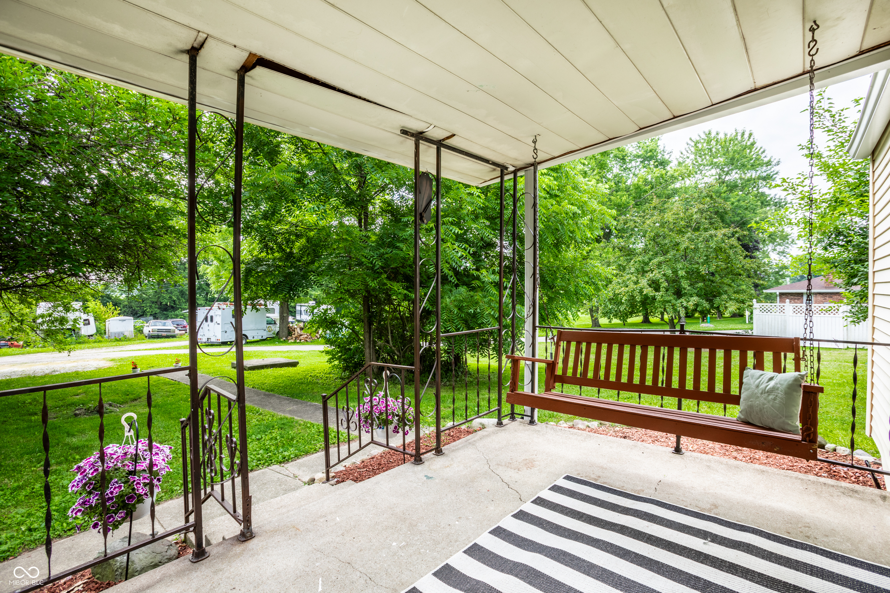 1721 E County Road 400 S