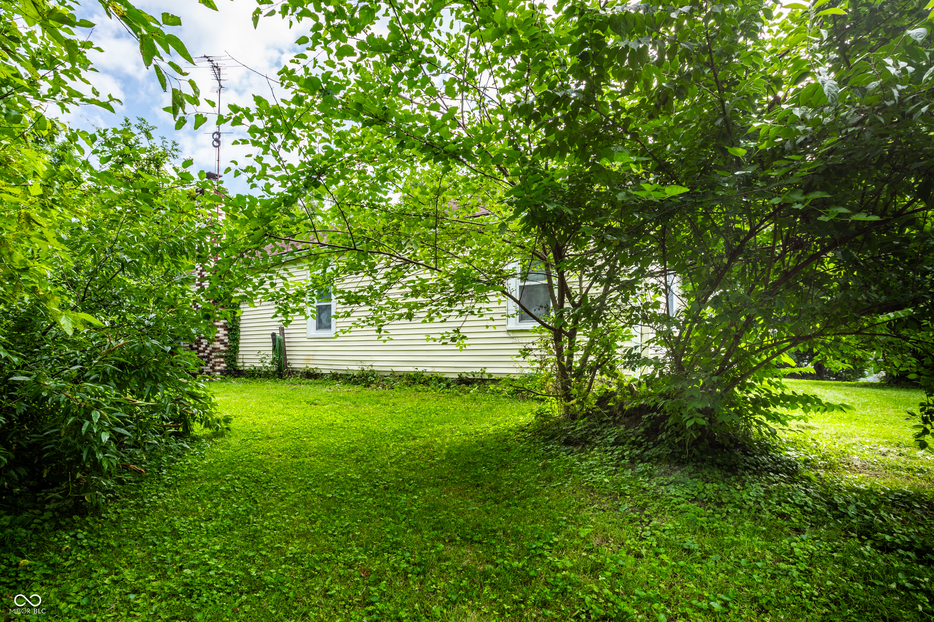 1721 E County Road 400 S