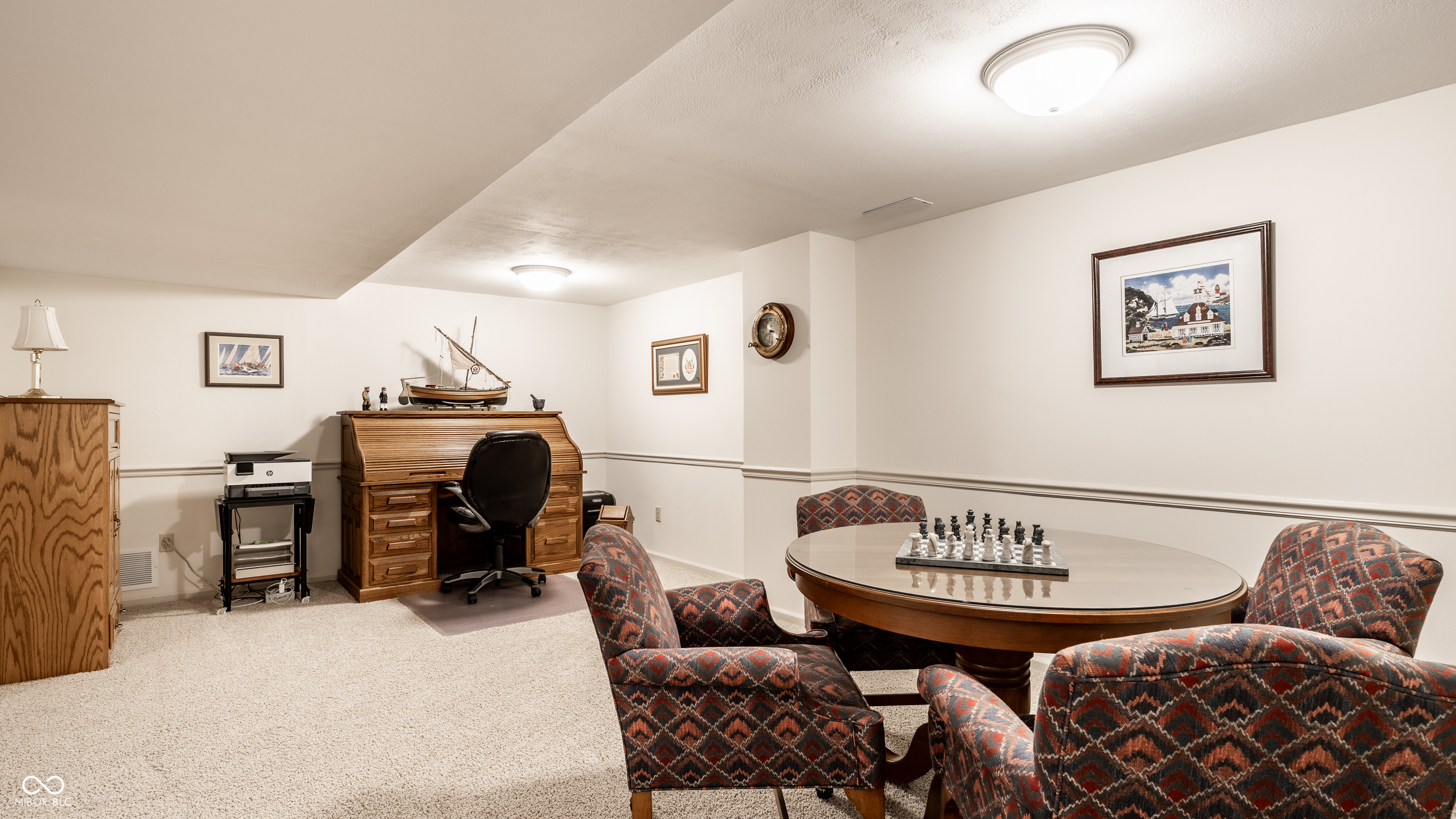 1045 Maxwell Lane