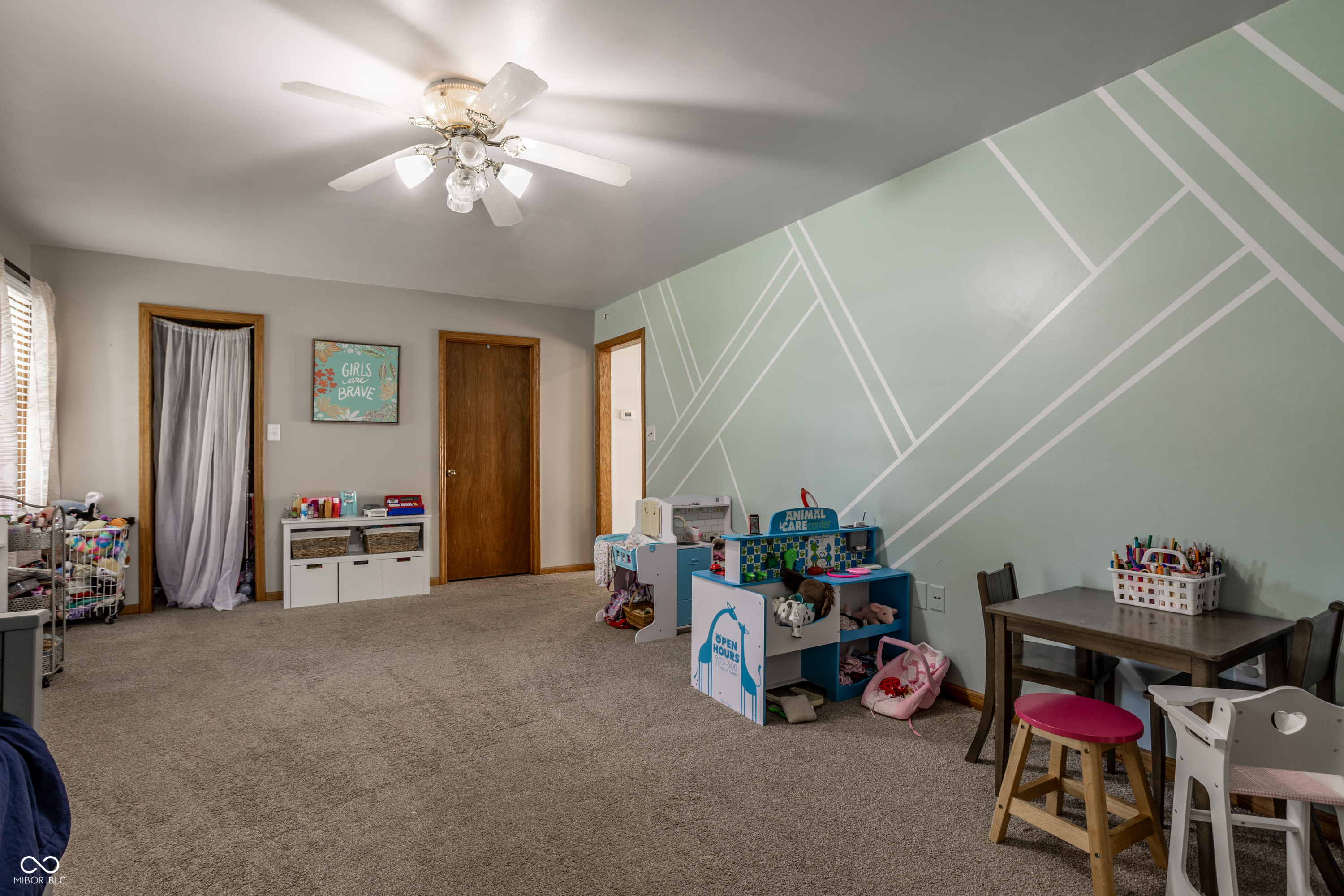 6722 Crown Drive