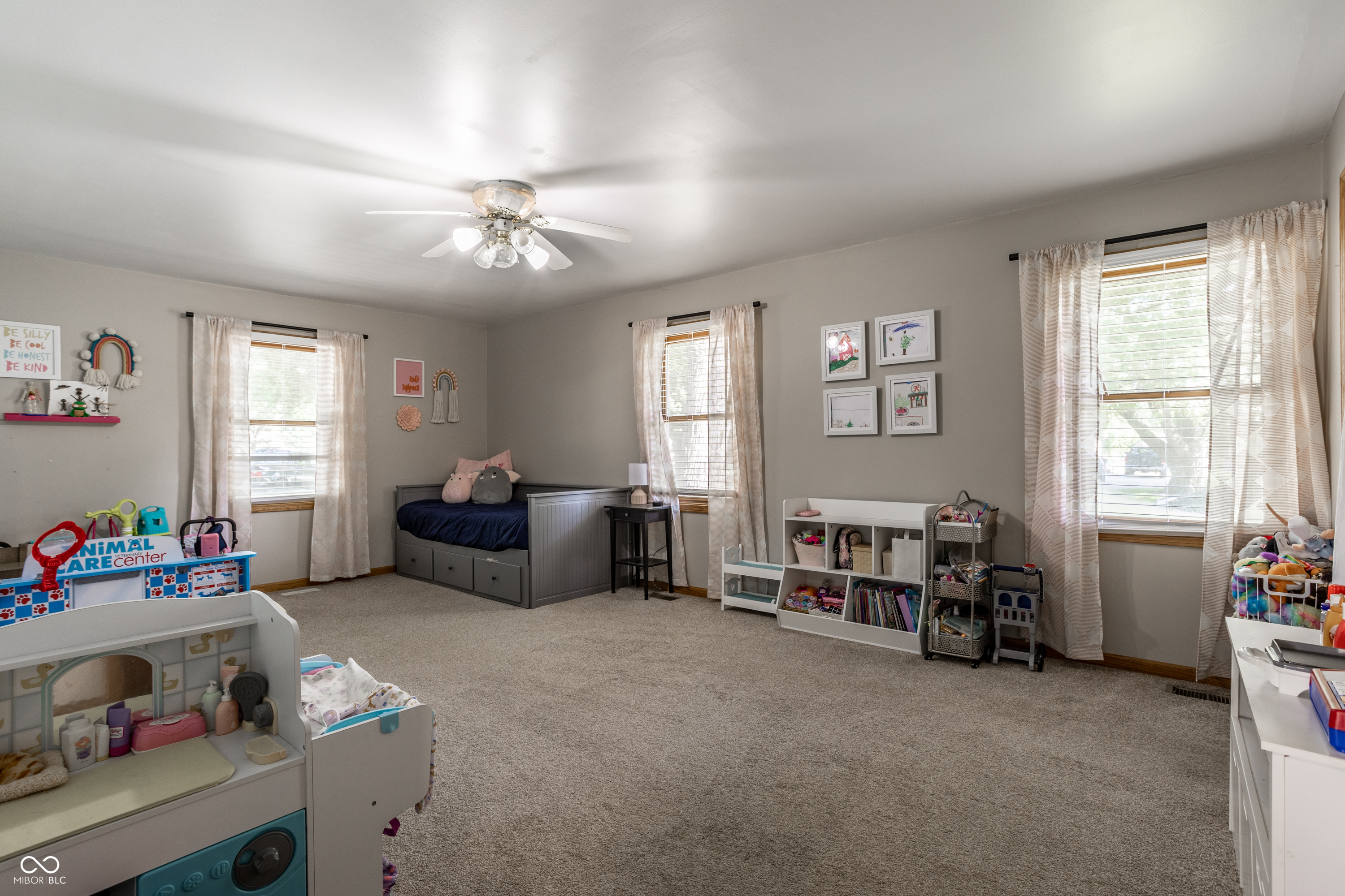 6722 Crown Drive