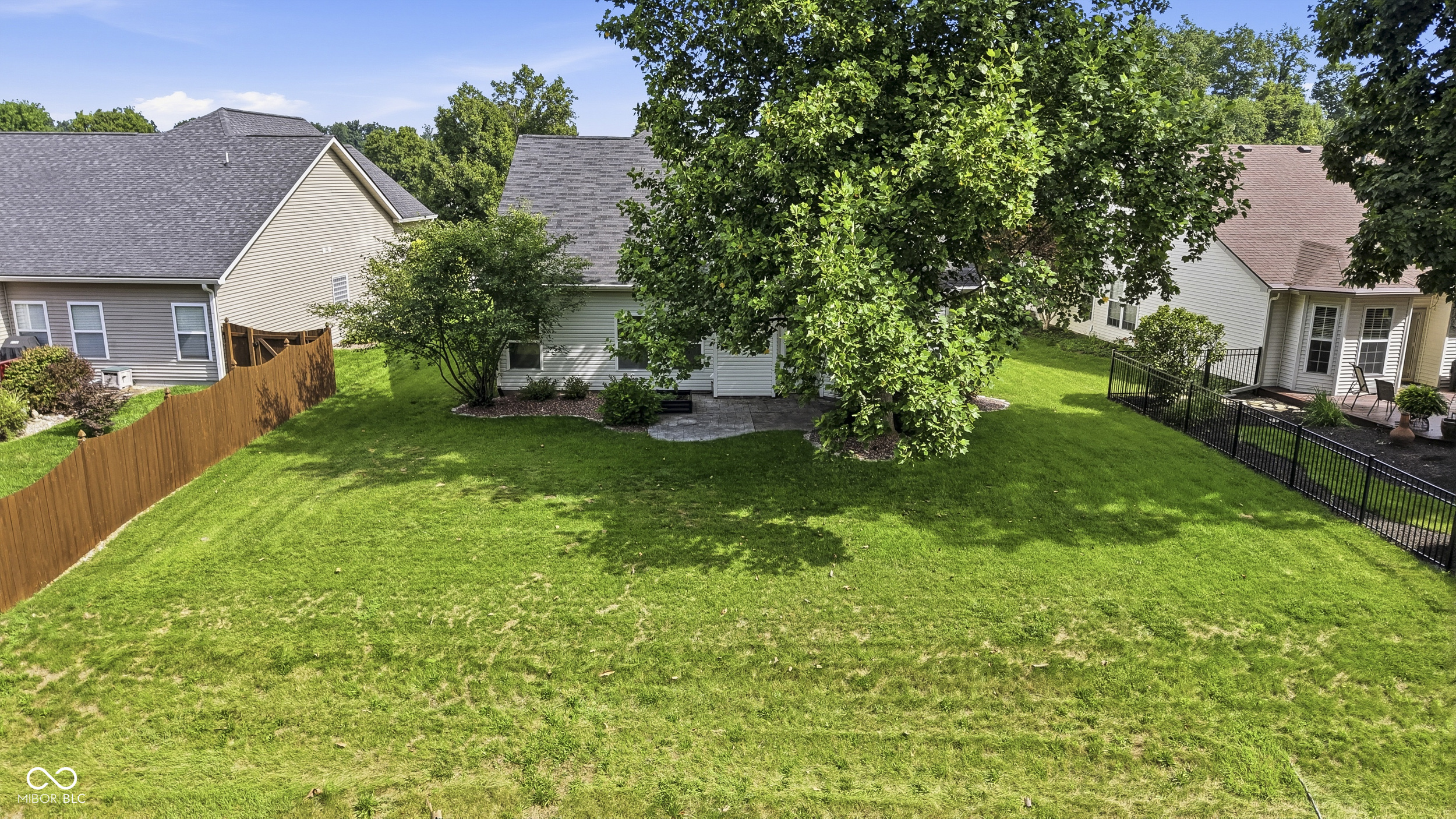 5871 Lost Oaks