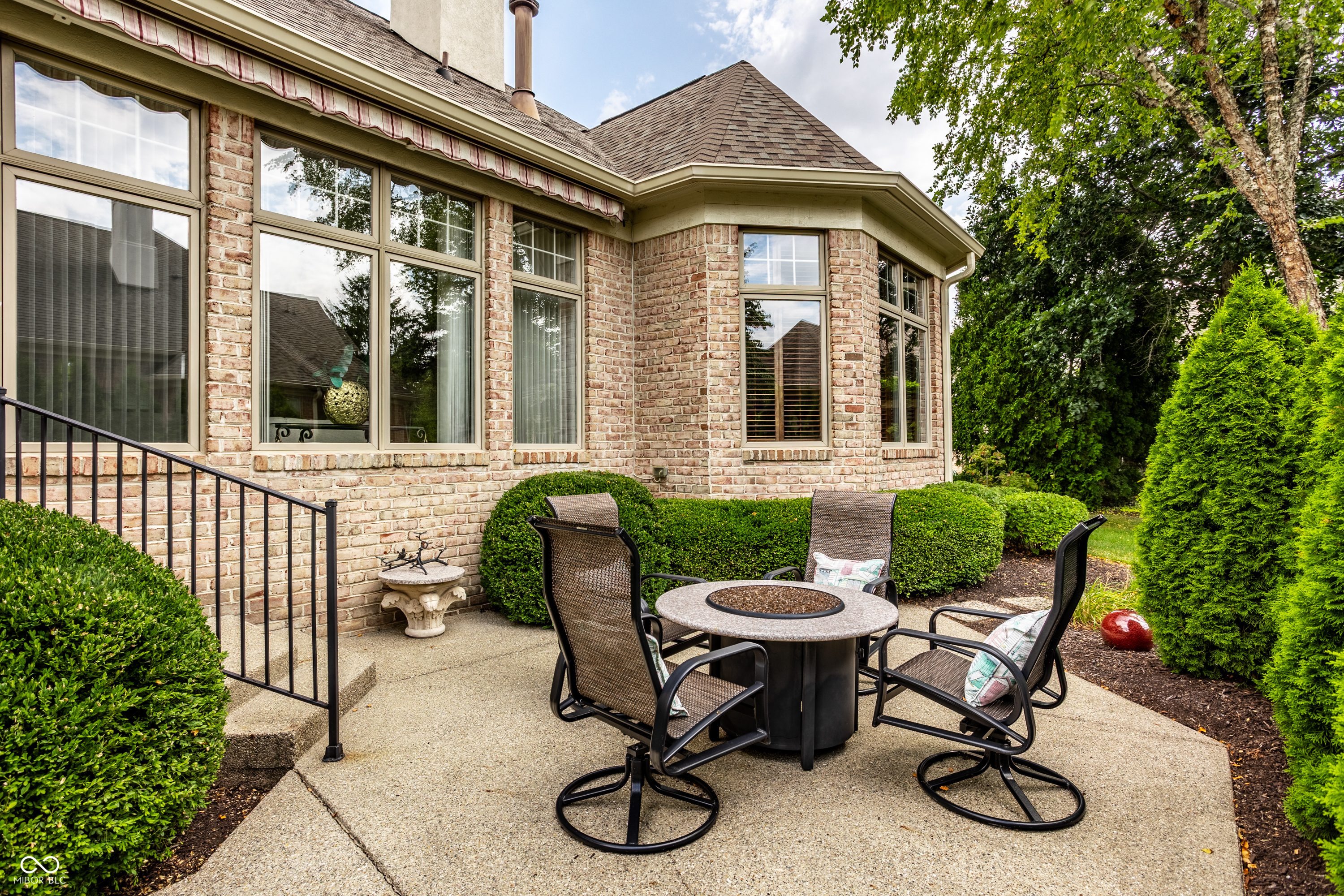 451 Burlington Lane