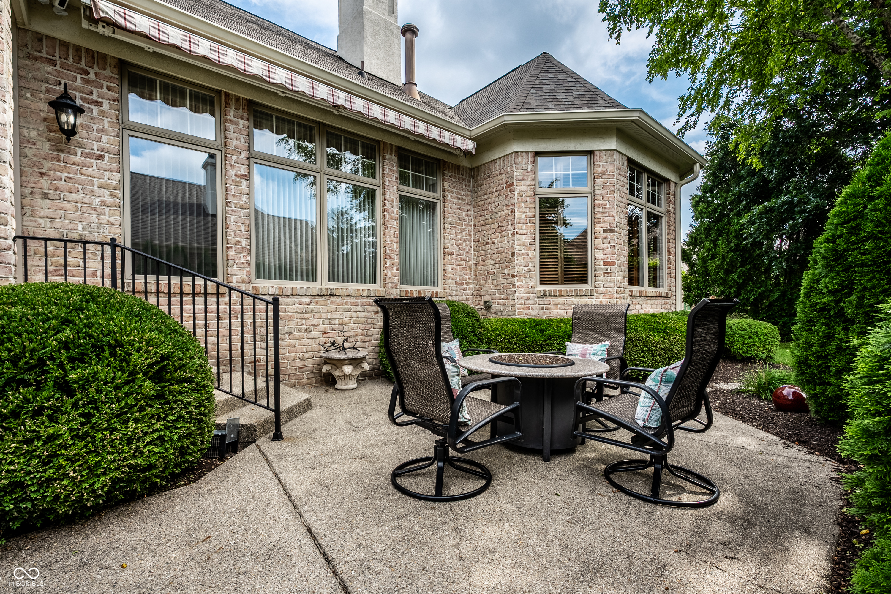 451 Burlington Lane