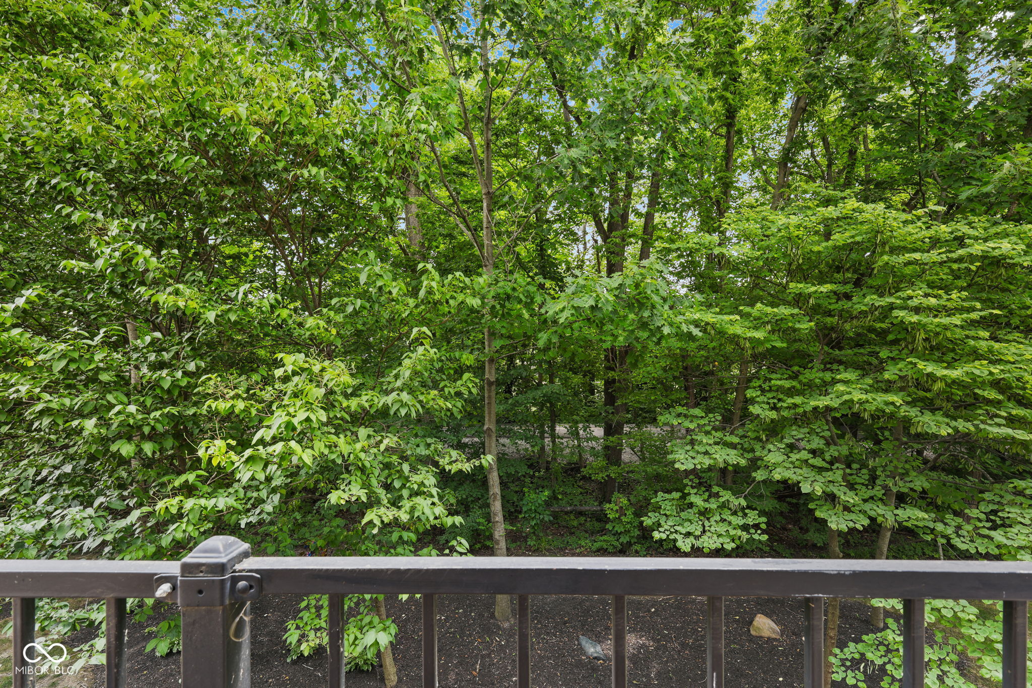 735 Greenford Trail N