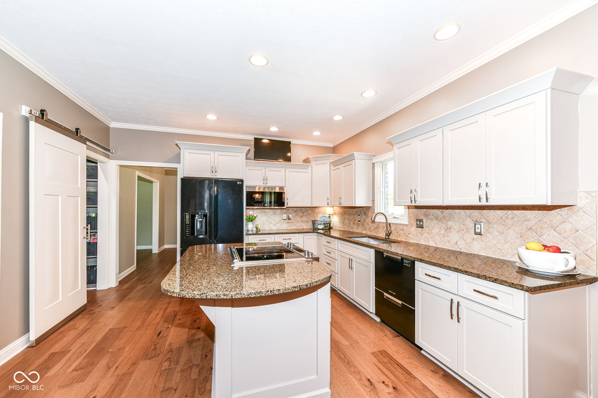 1385 Edinburgh Drive