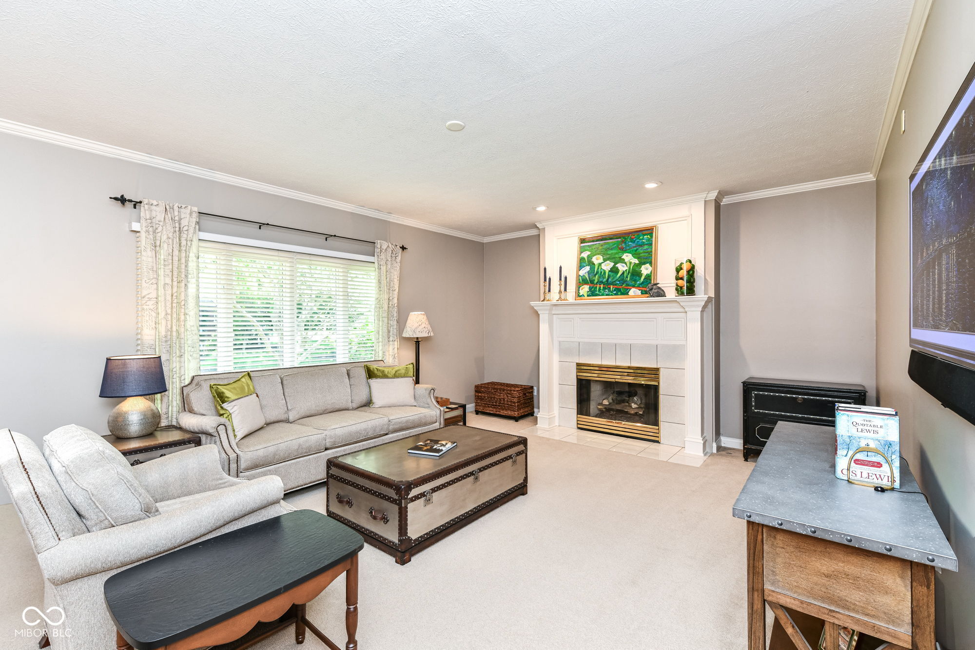 1385 Edinburgh Drive