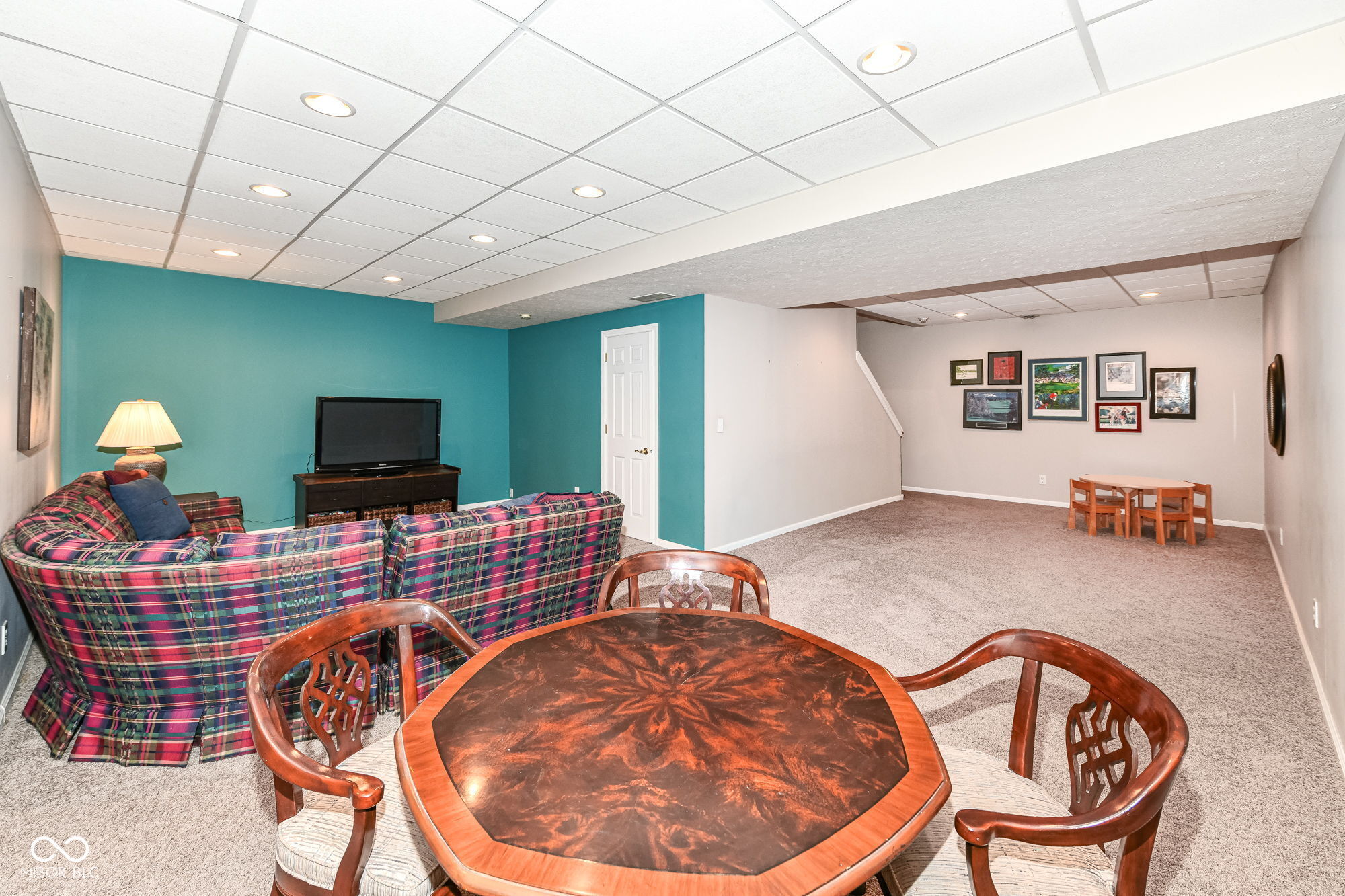1385 Edinburgh Drive