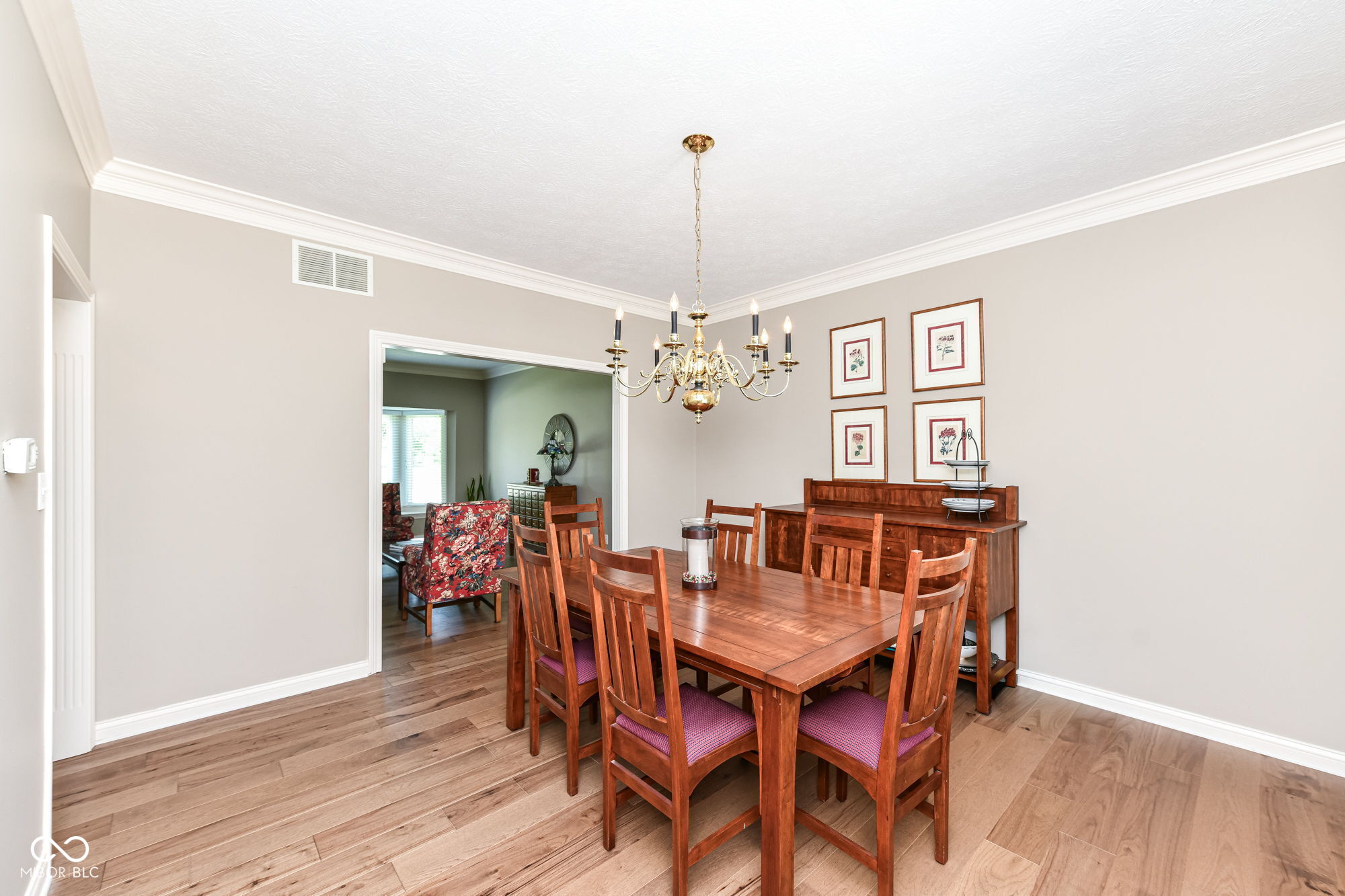 1385 Edinburgh Drive