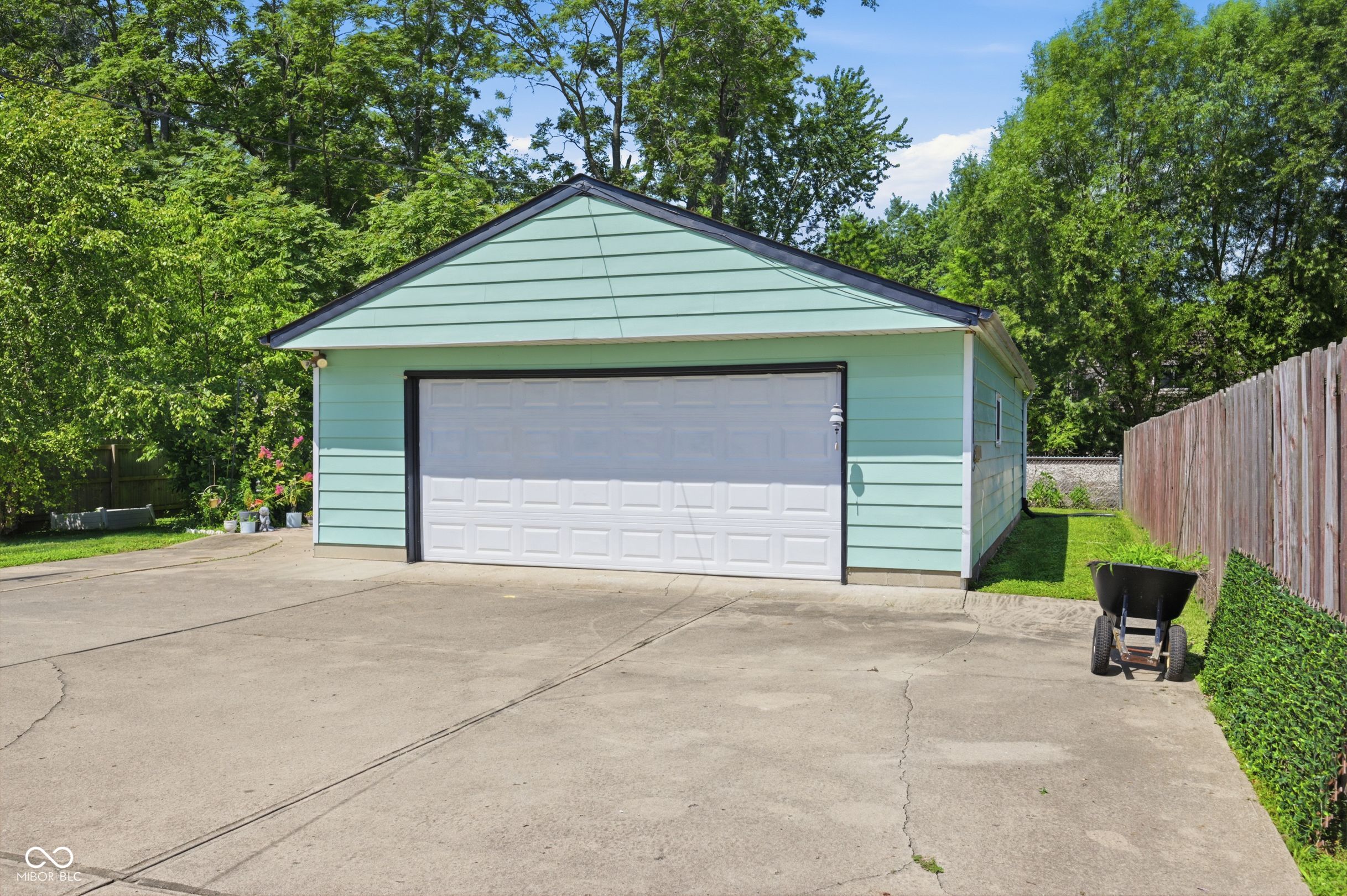 370 N Peru Street