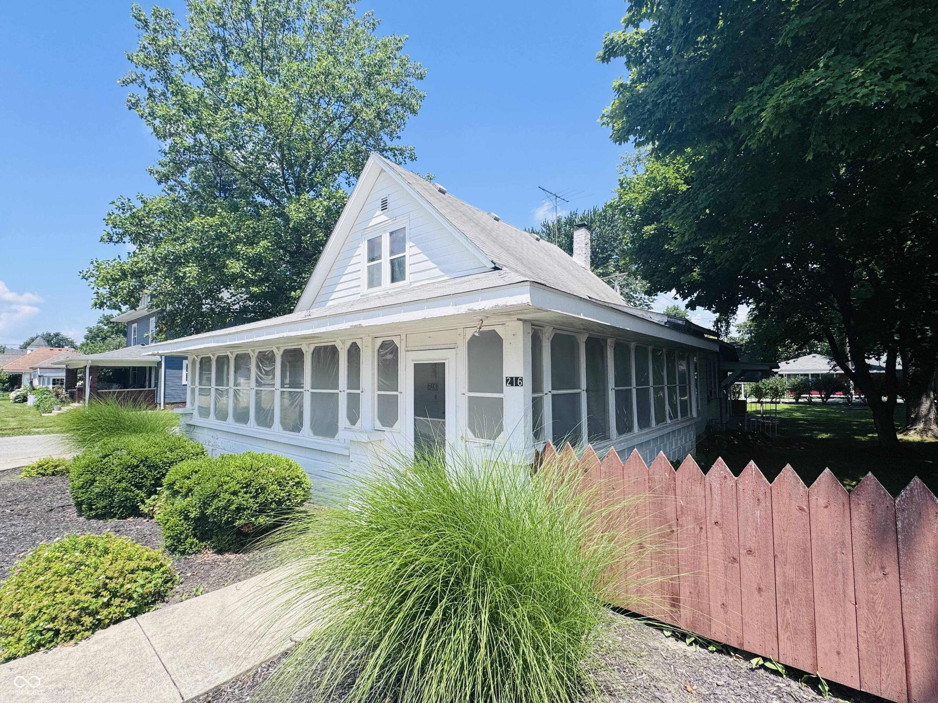 216 W Main Street