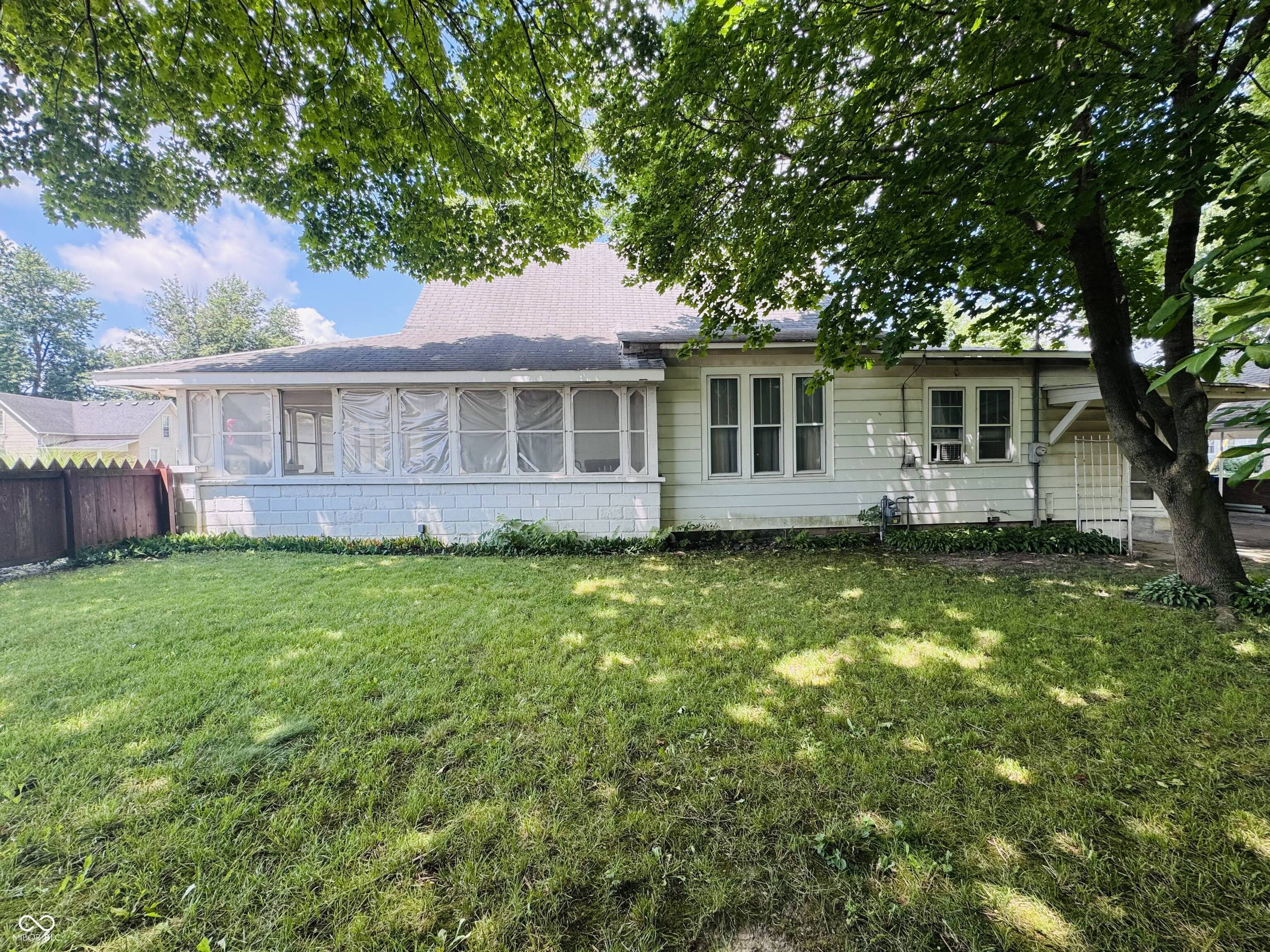 216 W Main Street