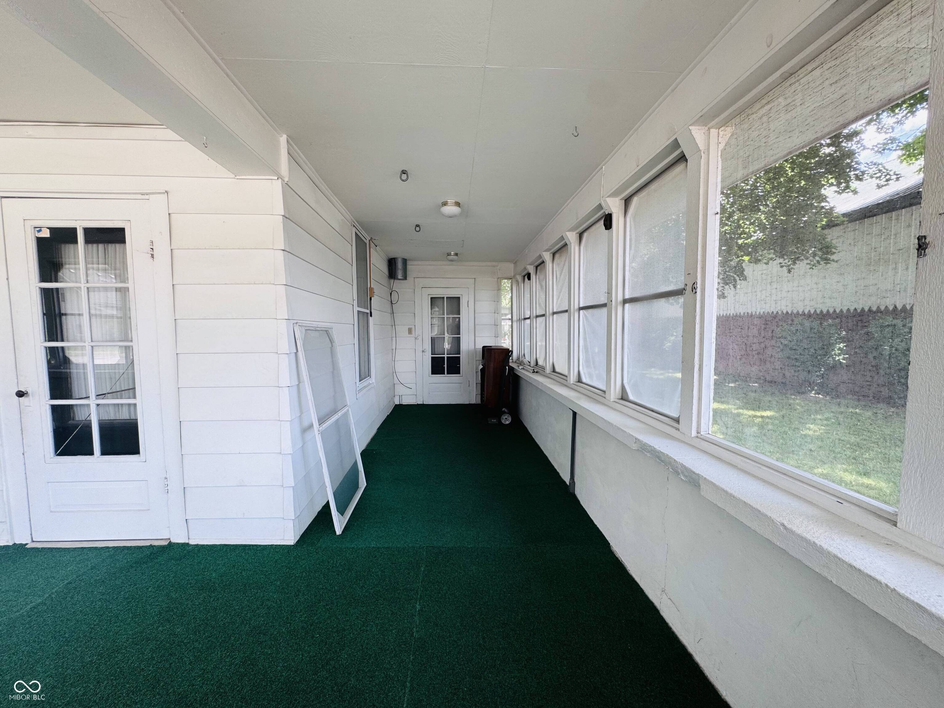 216 W Main Street
