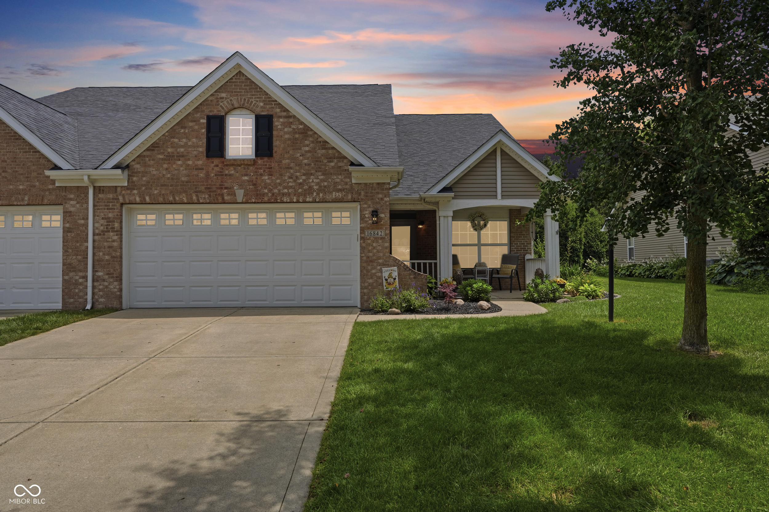 16842 Loch Circle