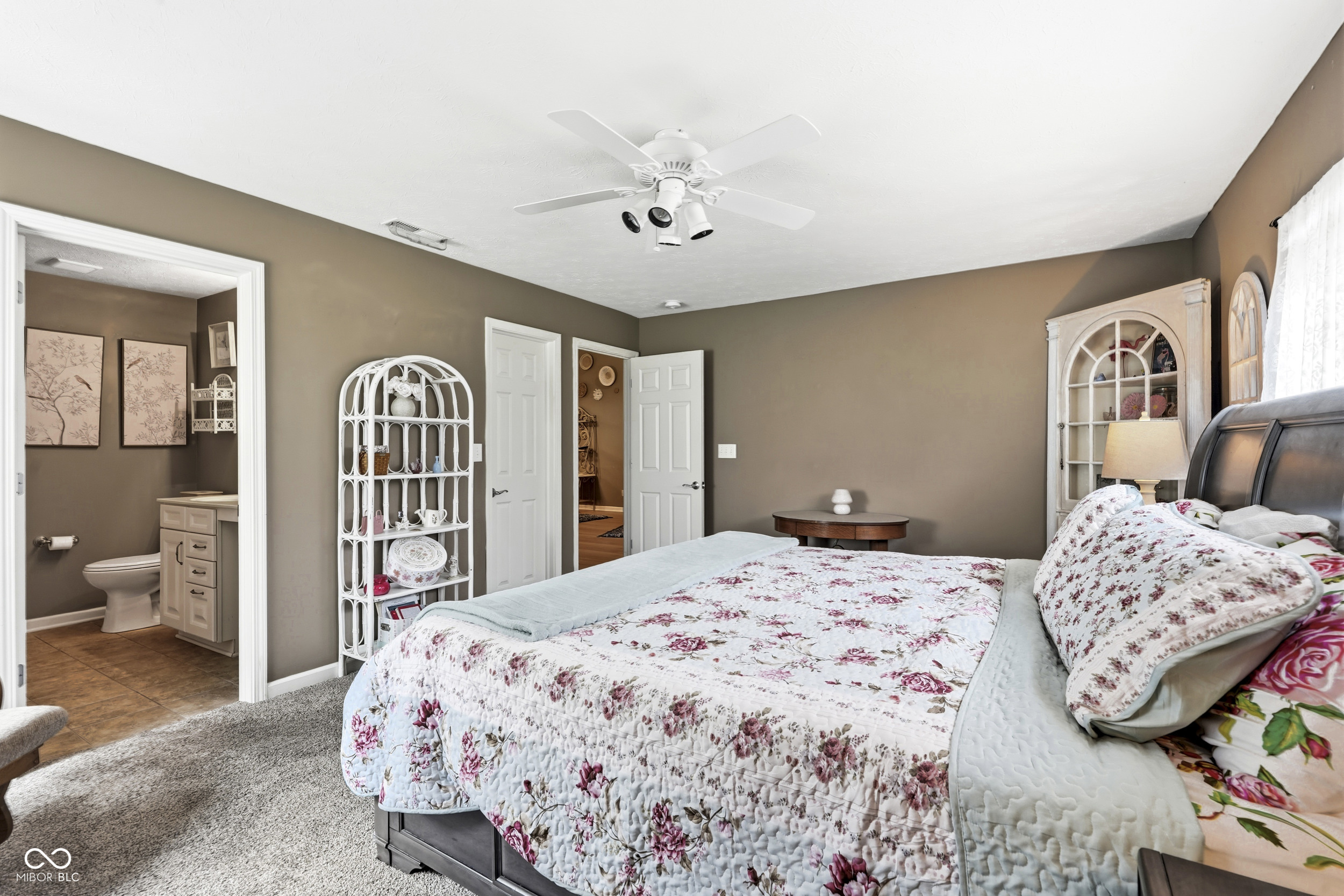 16842 Loch Circle