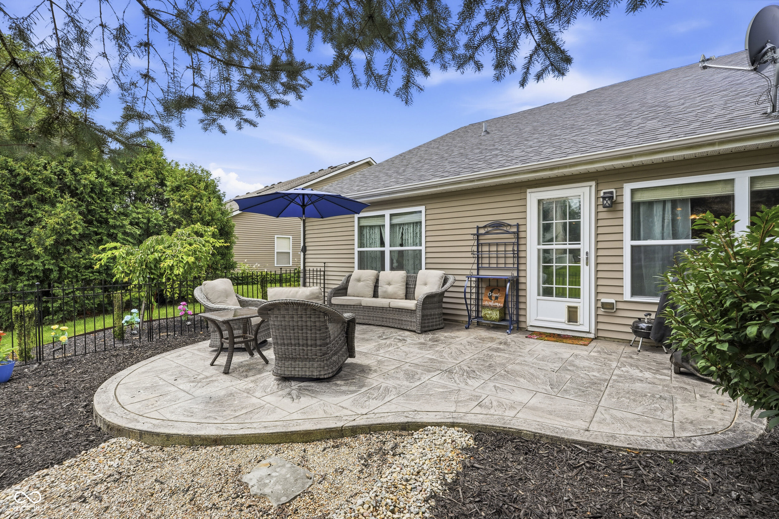 16842 Loch Circle