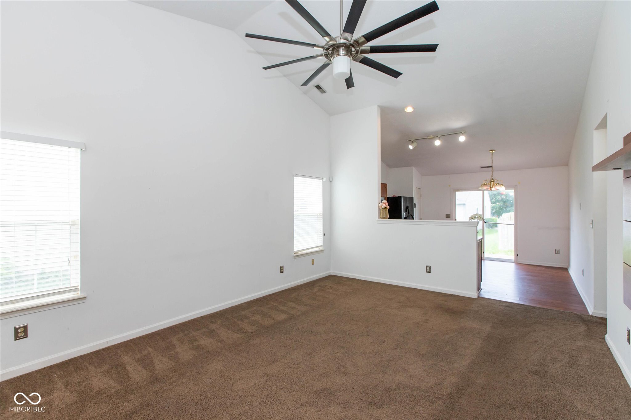 7136 Pluto Drive